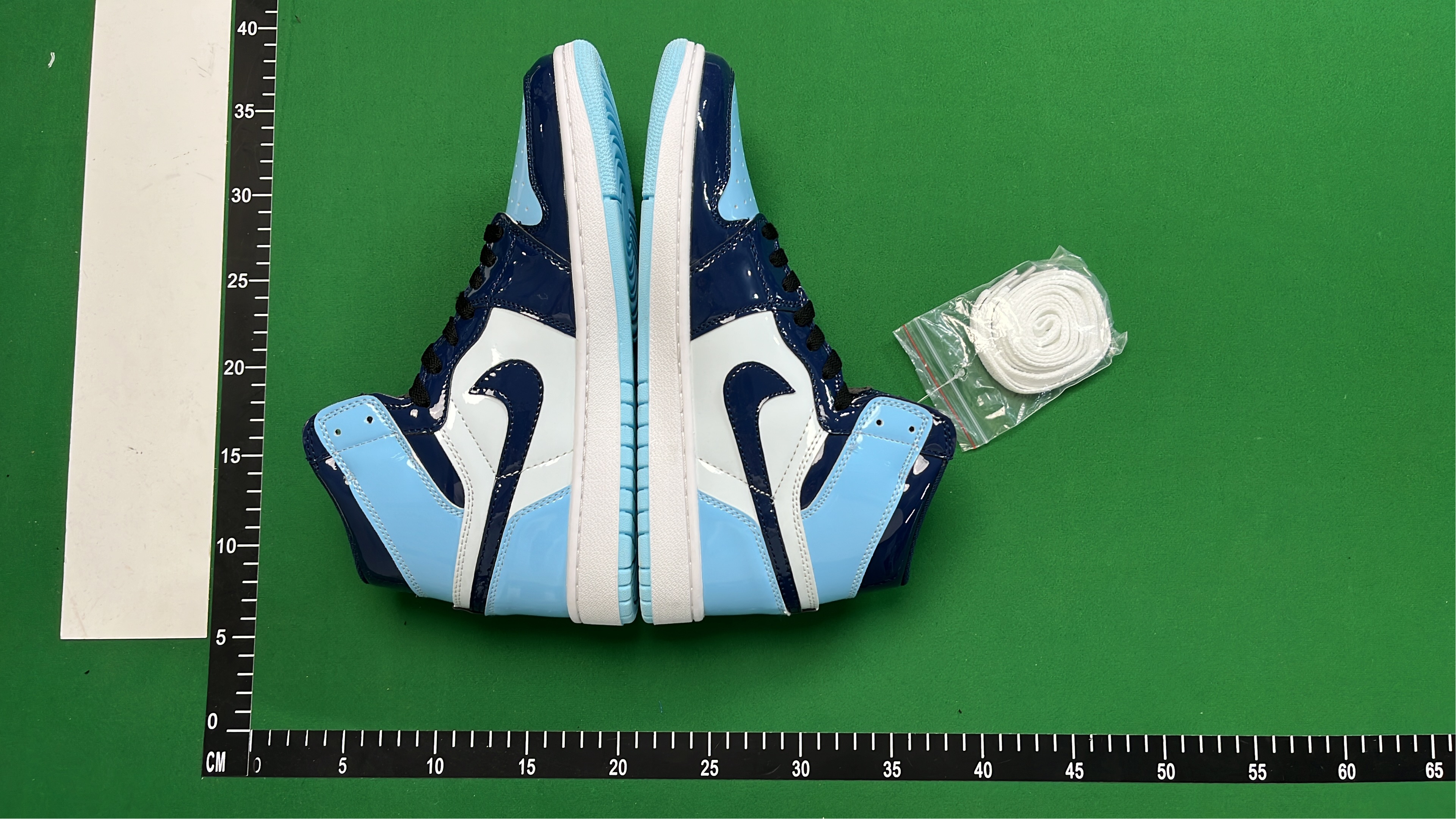 Air Jordan 1 High OG Sneakers Collection