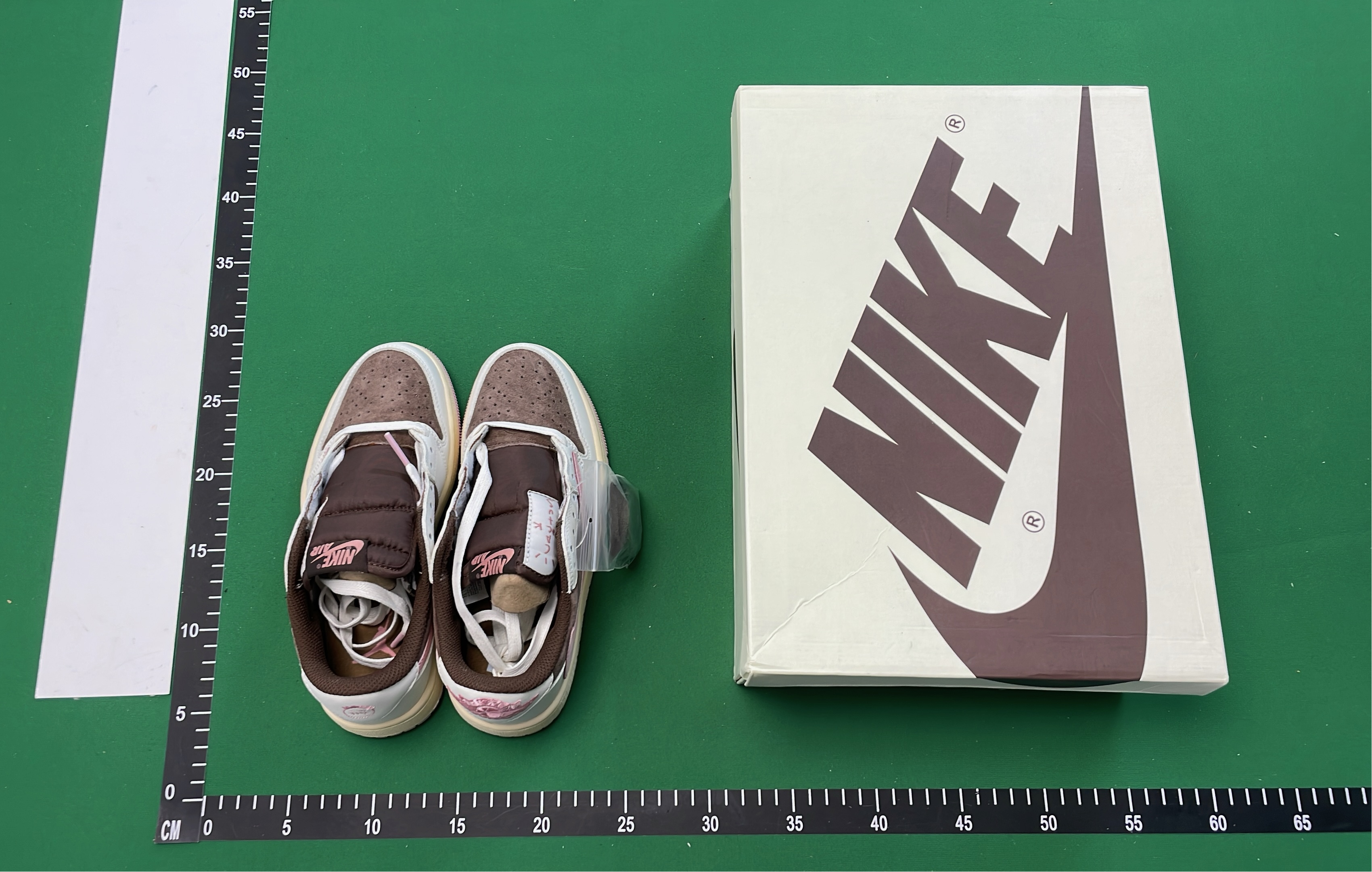 Air Jordan 1 Low Travis Scott Cactus Jack