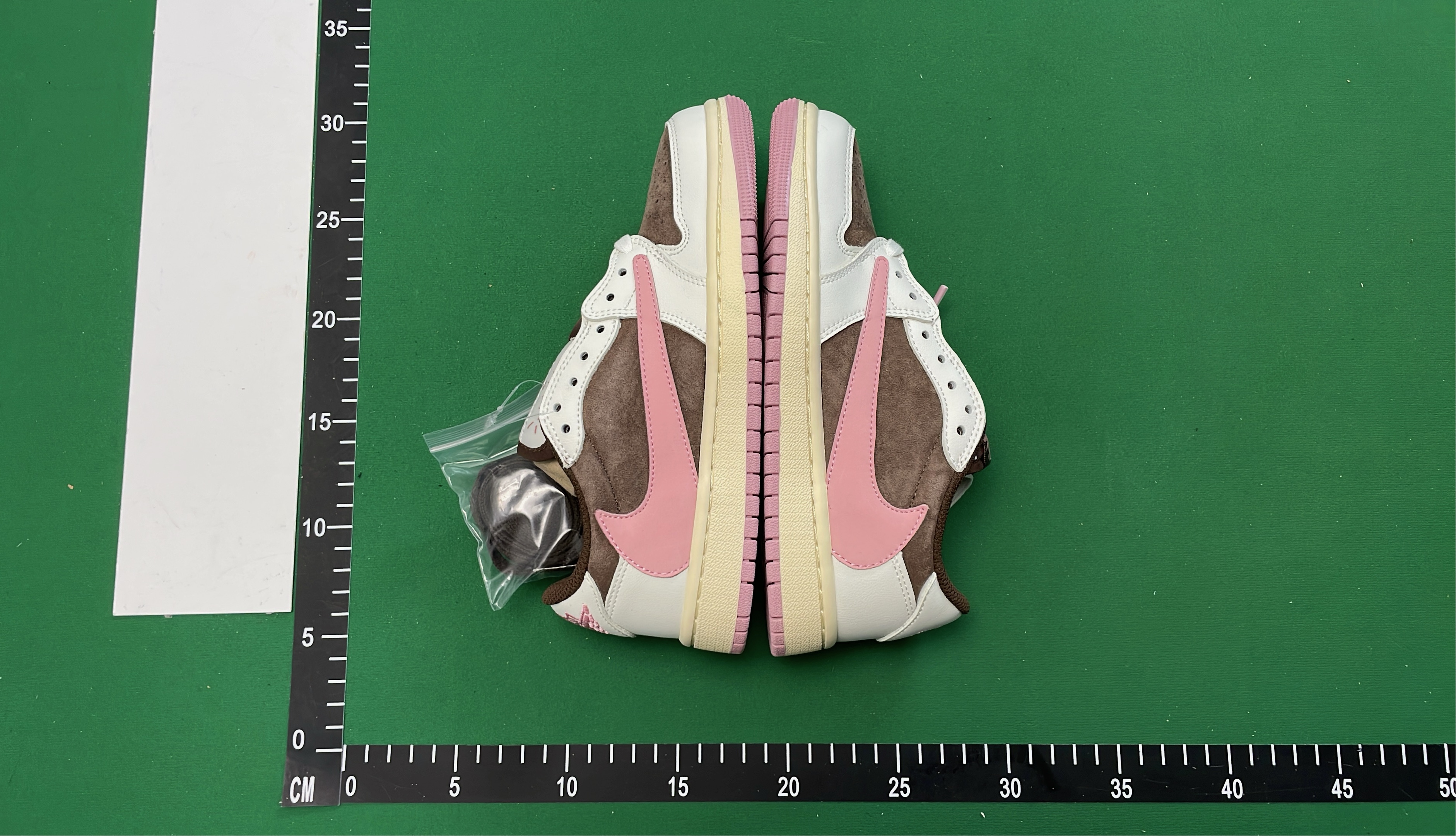 Air Jordan 1 Low Travis Scott Cactus Jack
