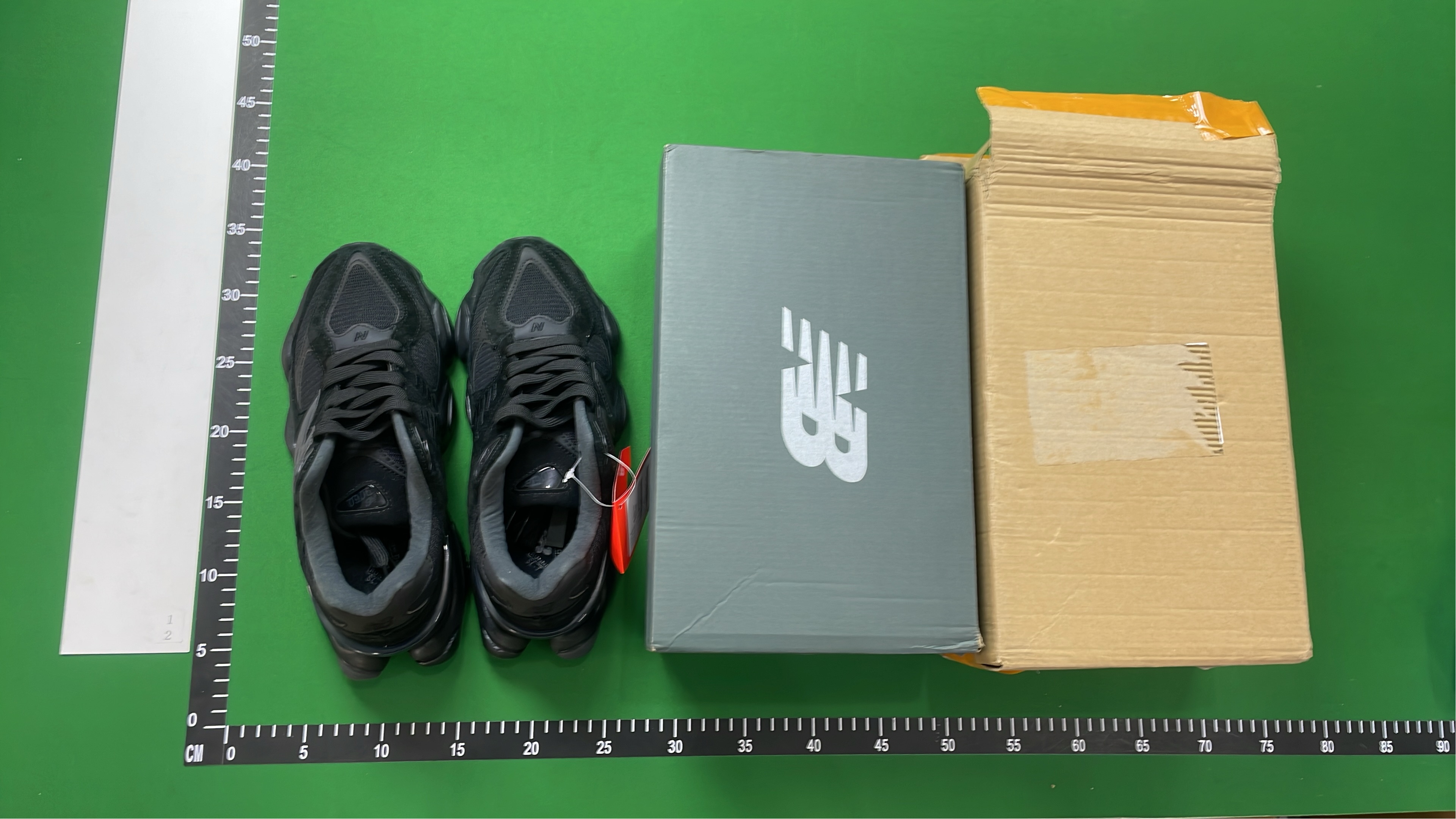 New Balance 9060 Sneakers for Men Women