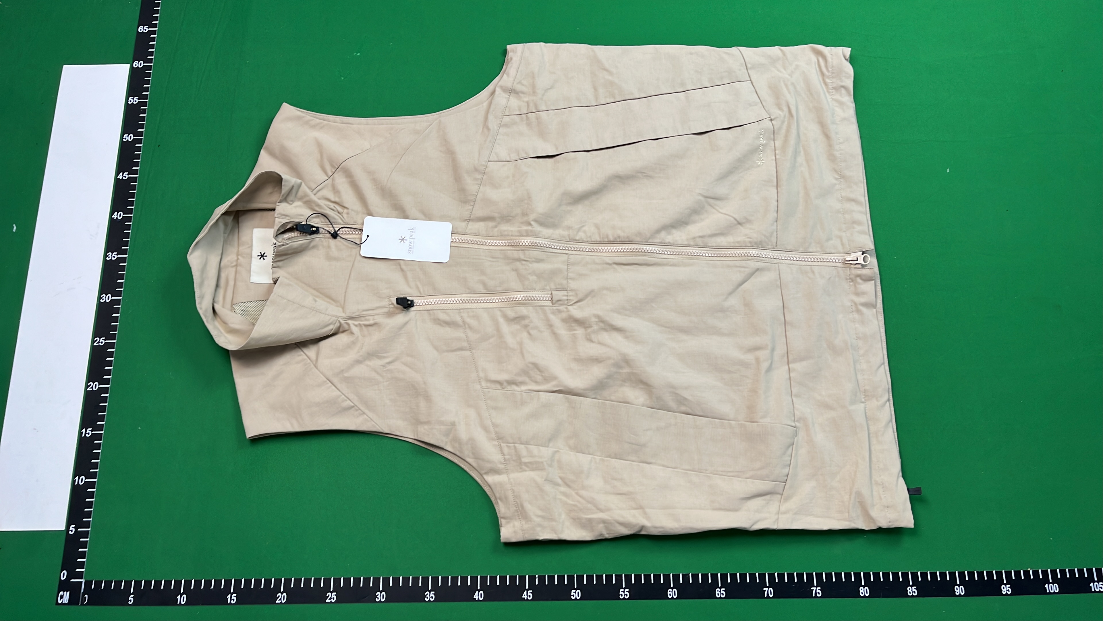 Snow Peak Lightweight Vest for Outdoor Activities