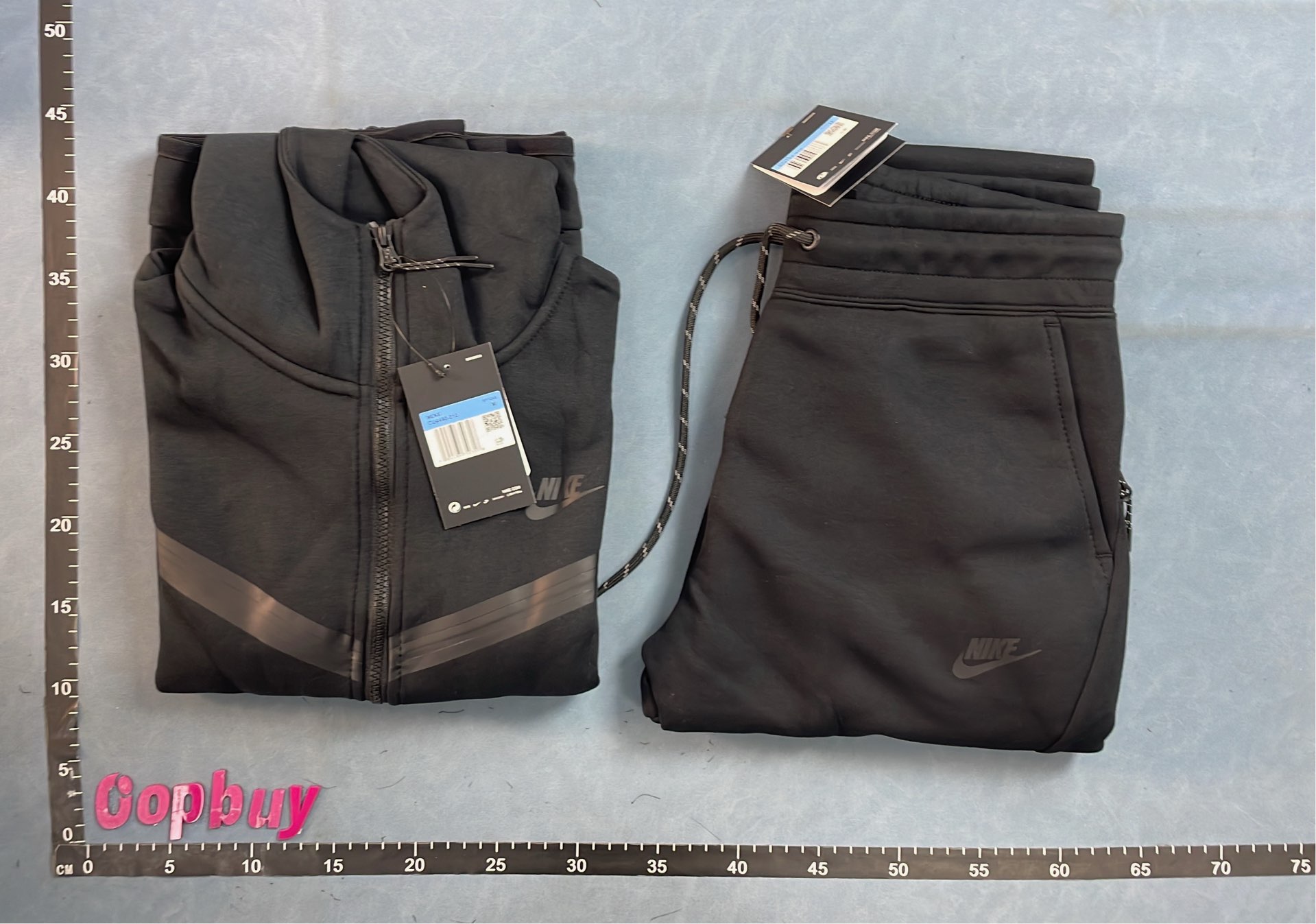 Nike Men's Gray Hoodie and Pants Set