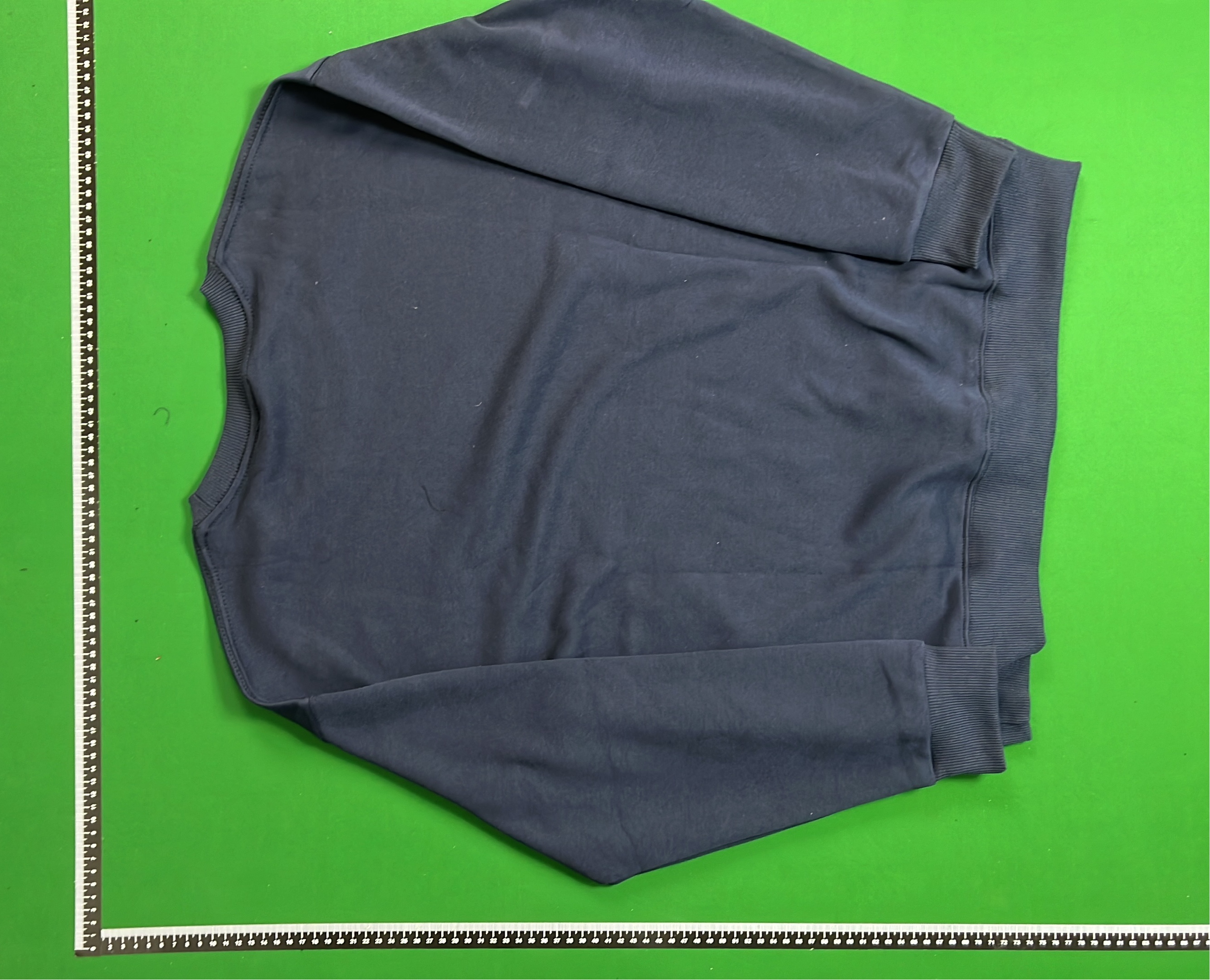 Nike Crewneck Sweatshirt - Classic Logo Design in Multiple Colors