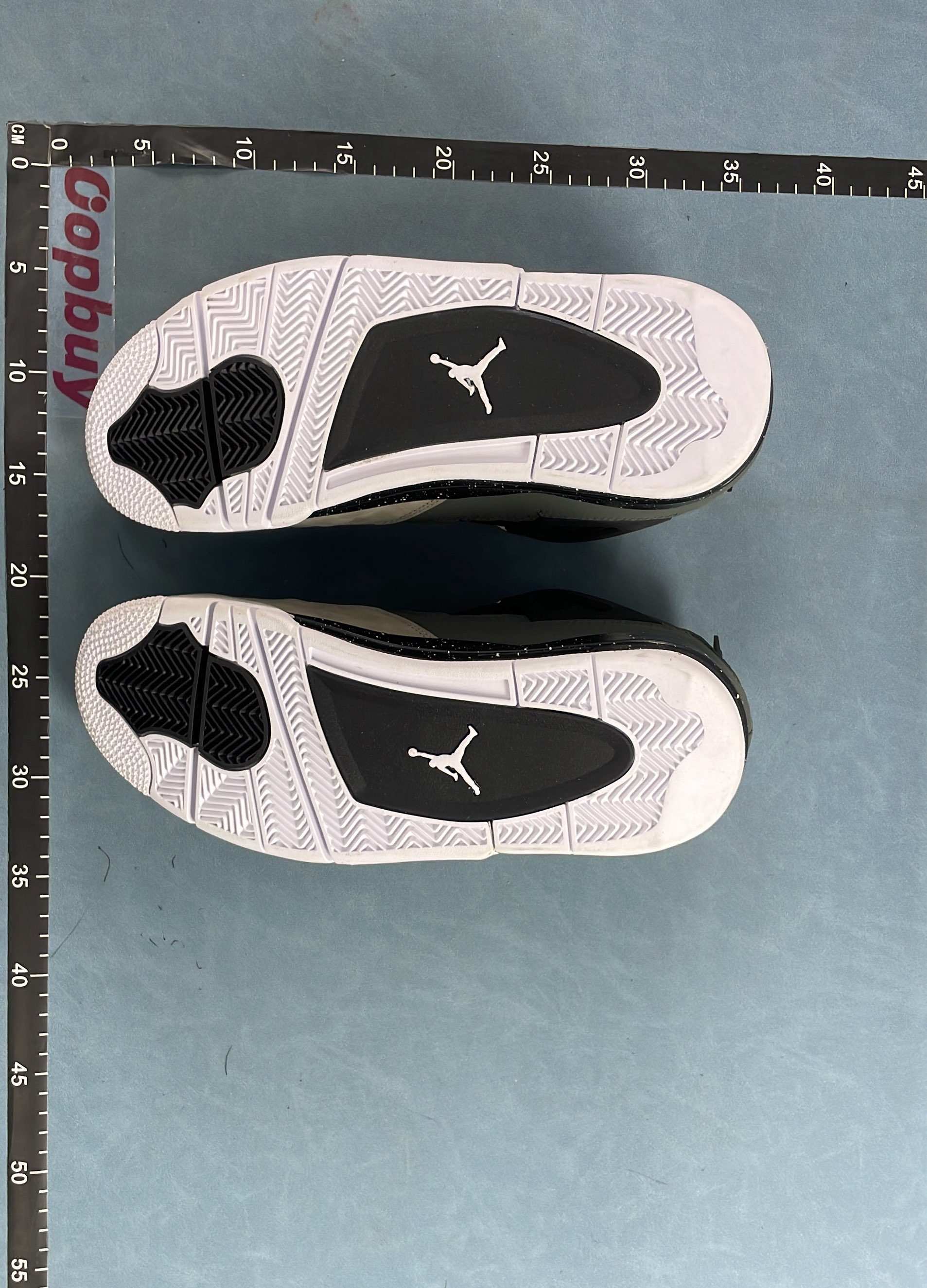 Air Jordan 4 Retro 'Oreo' Black Grey White Sneakers