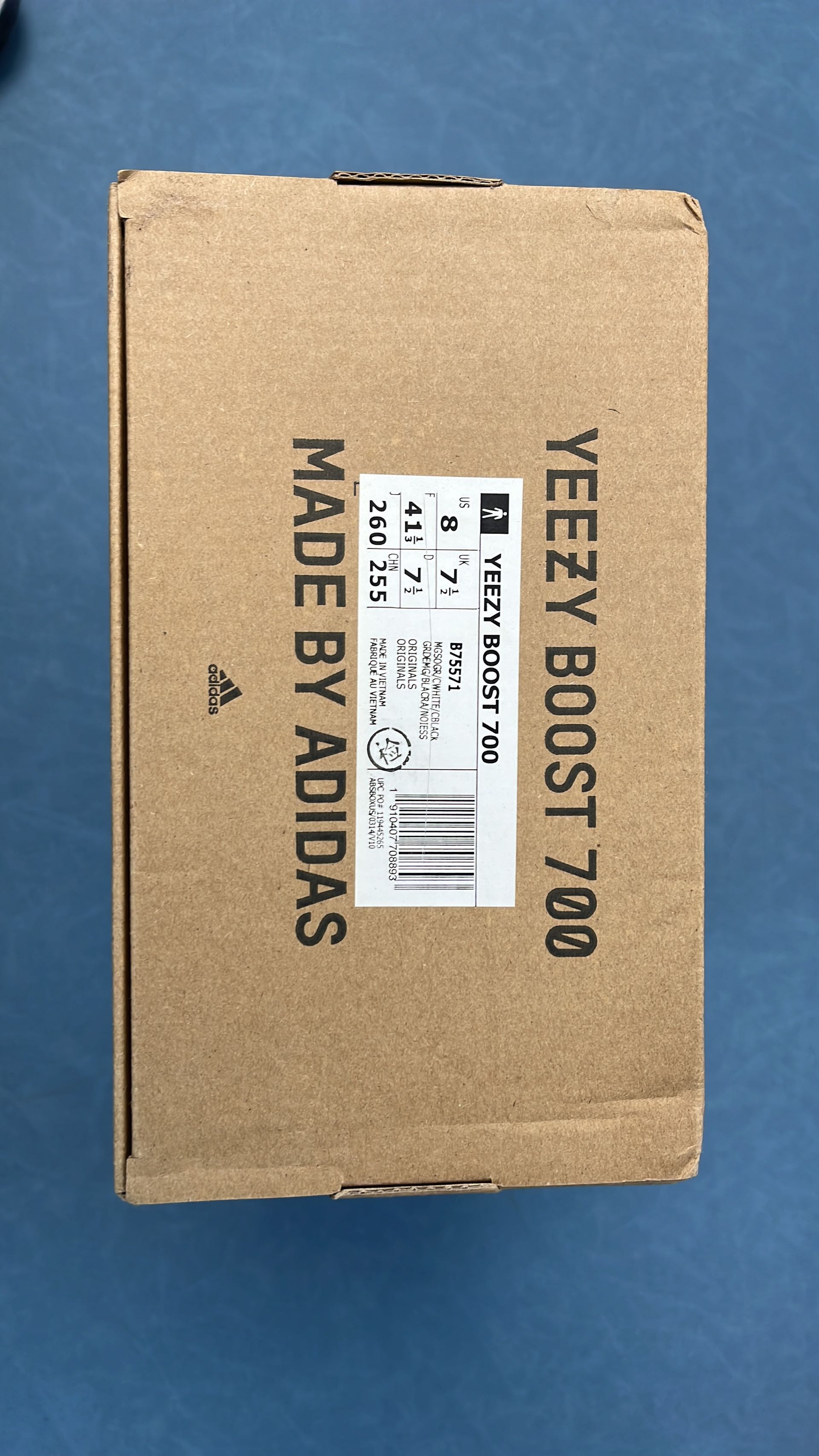 Yeezy 700 V3 Alabaster Sneakers