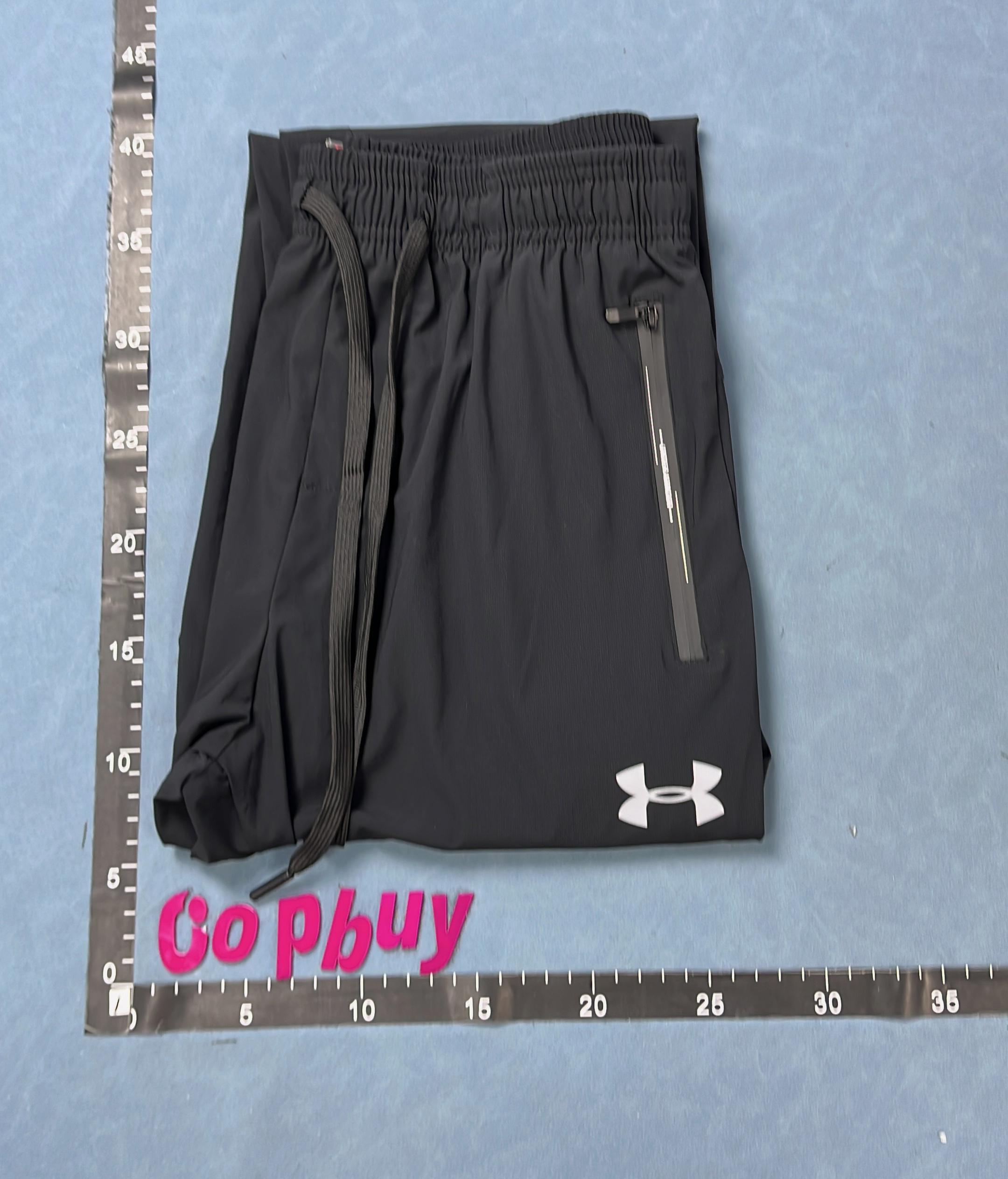 Under Armour Men's Training Pants - Lightweight & Comfortable Fit