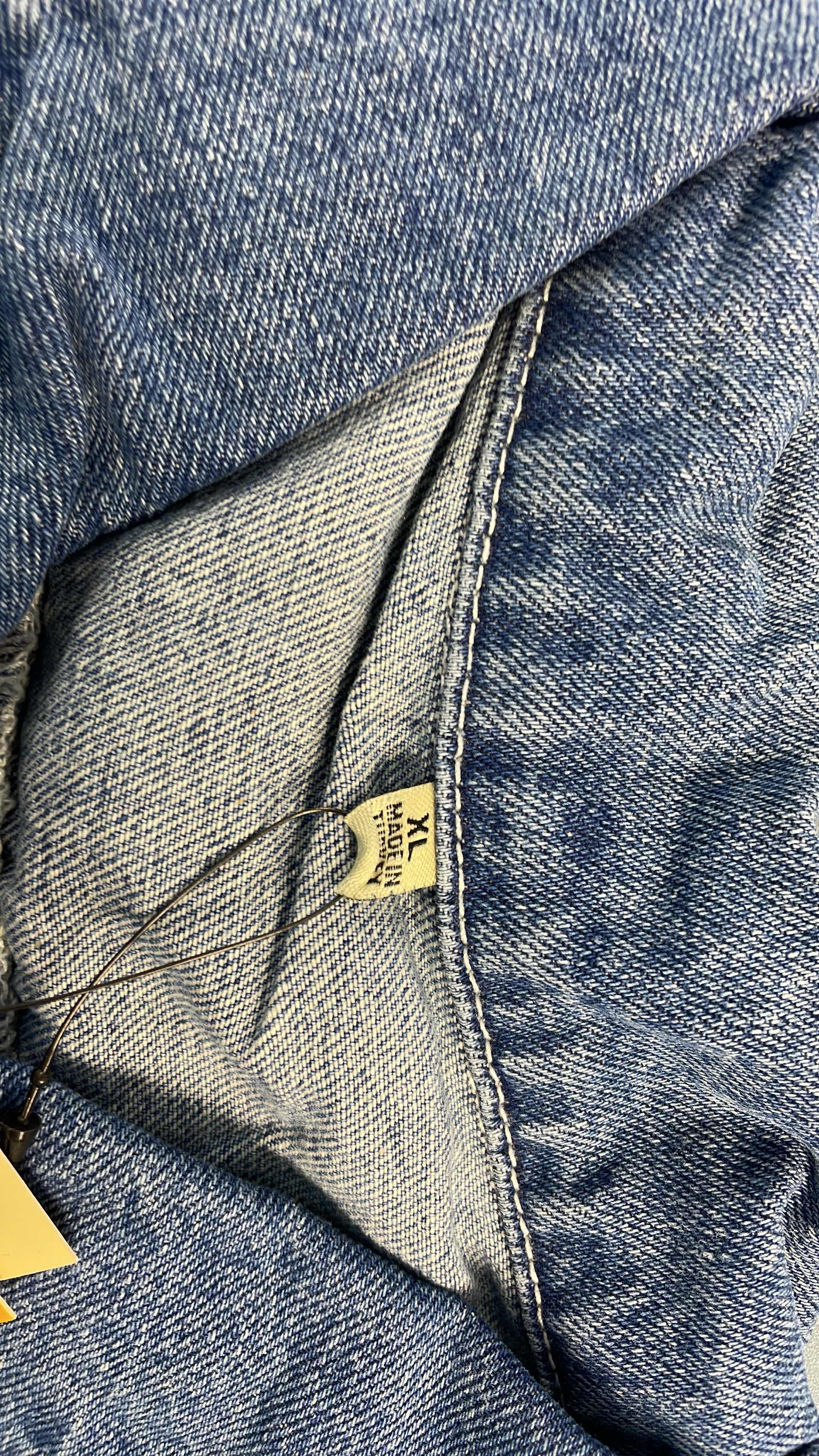 Men's Denim Jacket and Jeans Set - Classic Blue Wash