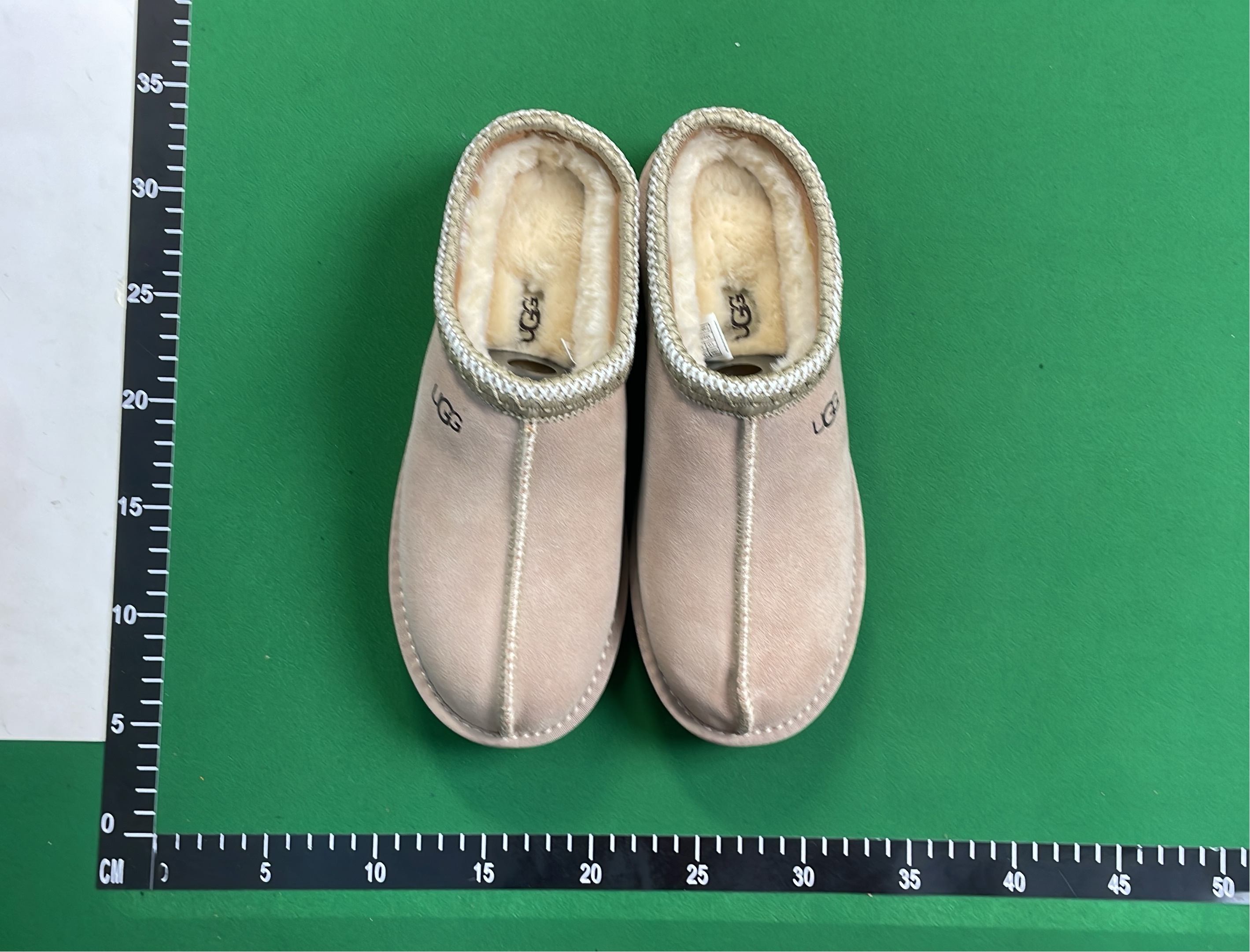 Cozy Faux Sheepskin Slippers for Men and Women - Warm Indoor Shoes