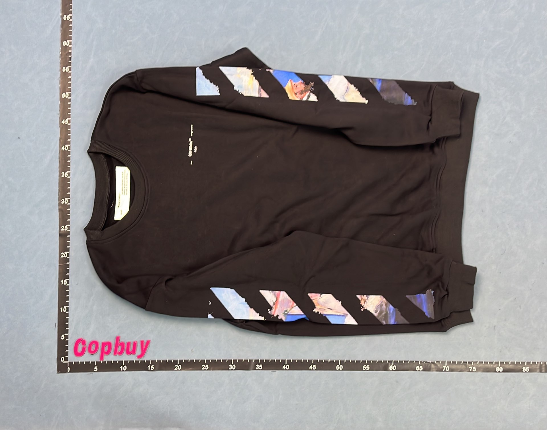 Off-White&trade; Hoodies Collection for Men and Women