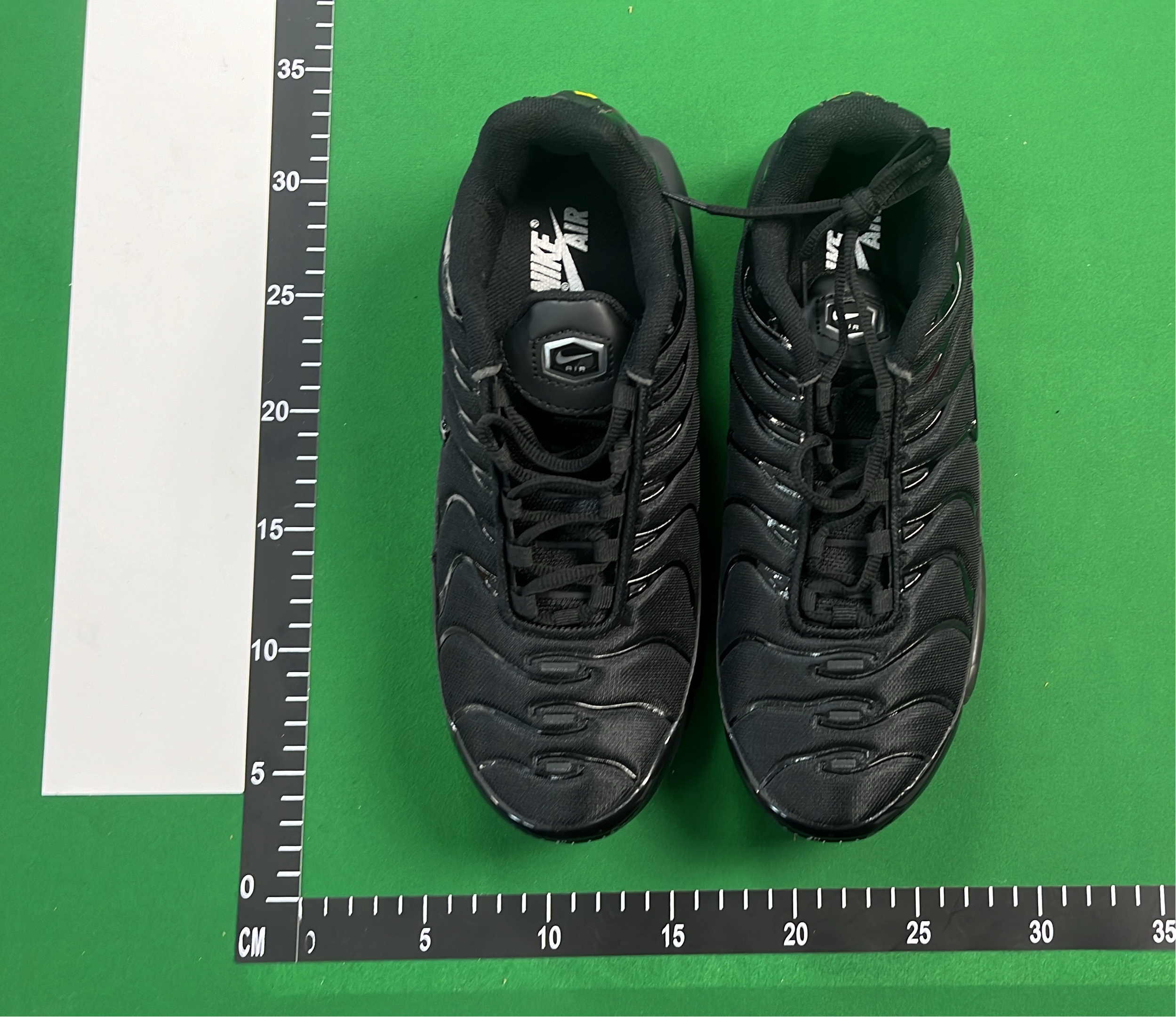 Nike Air Max 95 Sneakers - Men's and Women's Running Shoes