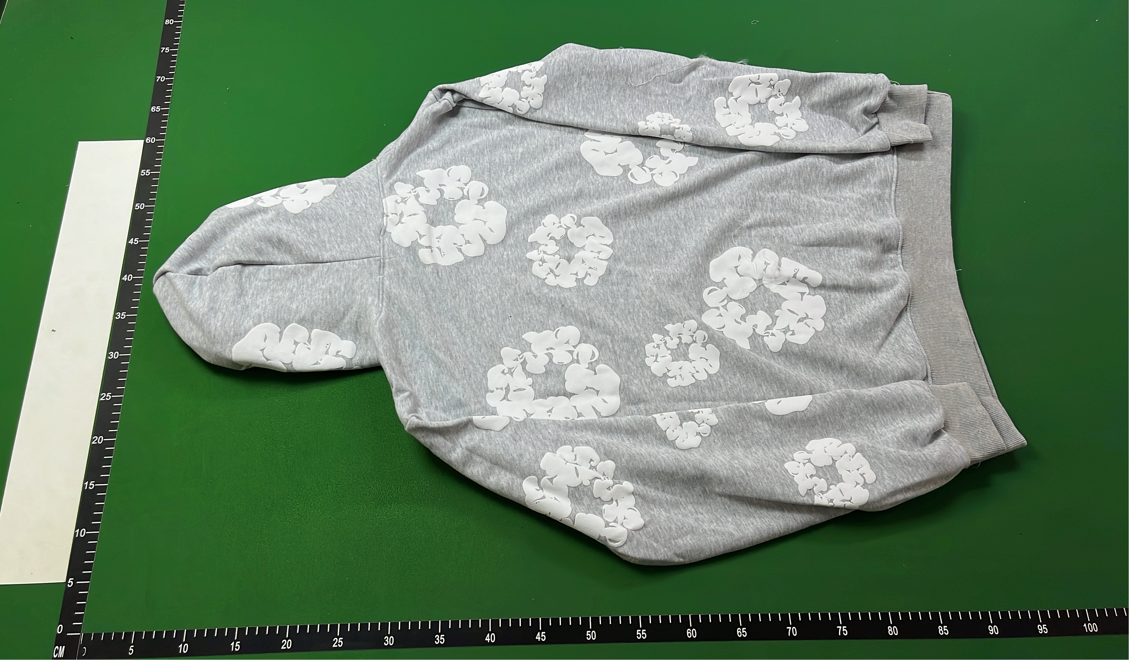 ULSUM Floral Hoodie & Sweatpants Set - Trendy Streetwear Collection