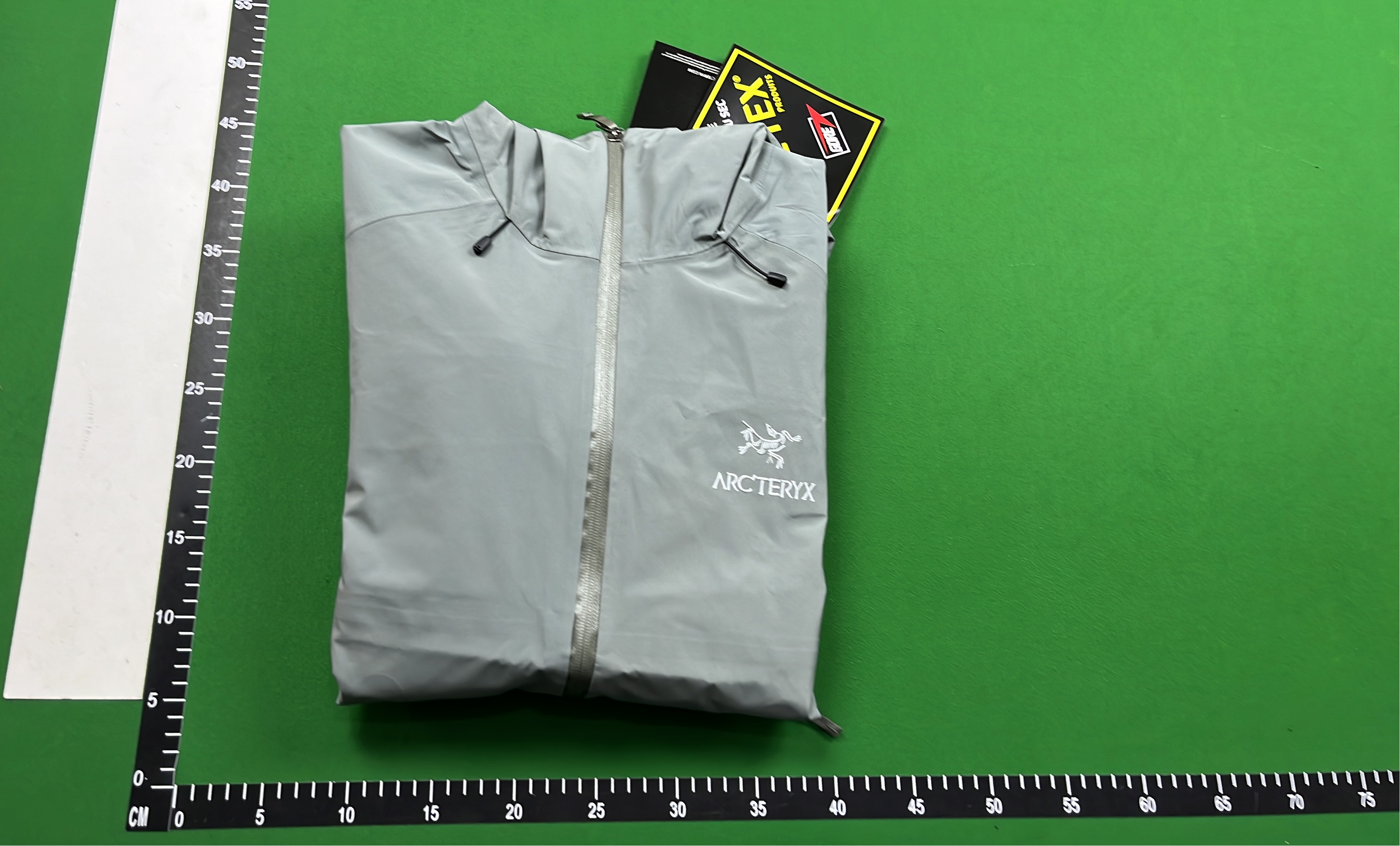 Arc'teryx GORE-TEX Performance Hooded Jacket for Outdoor Adventures