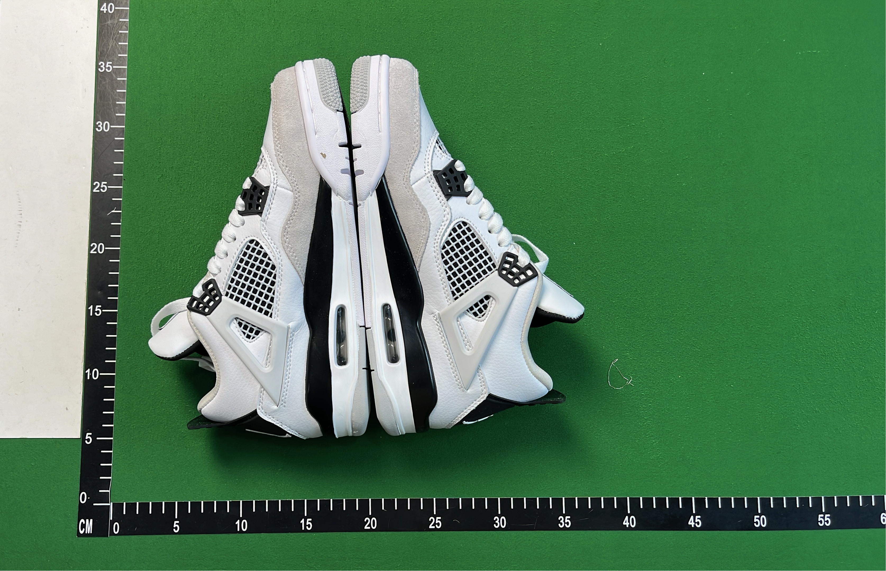 Nike Air Jordan 4 Retro Sneakers
