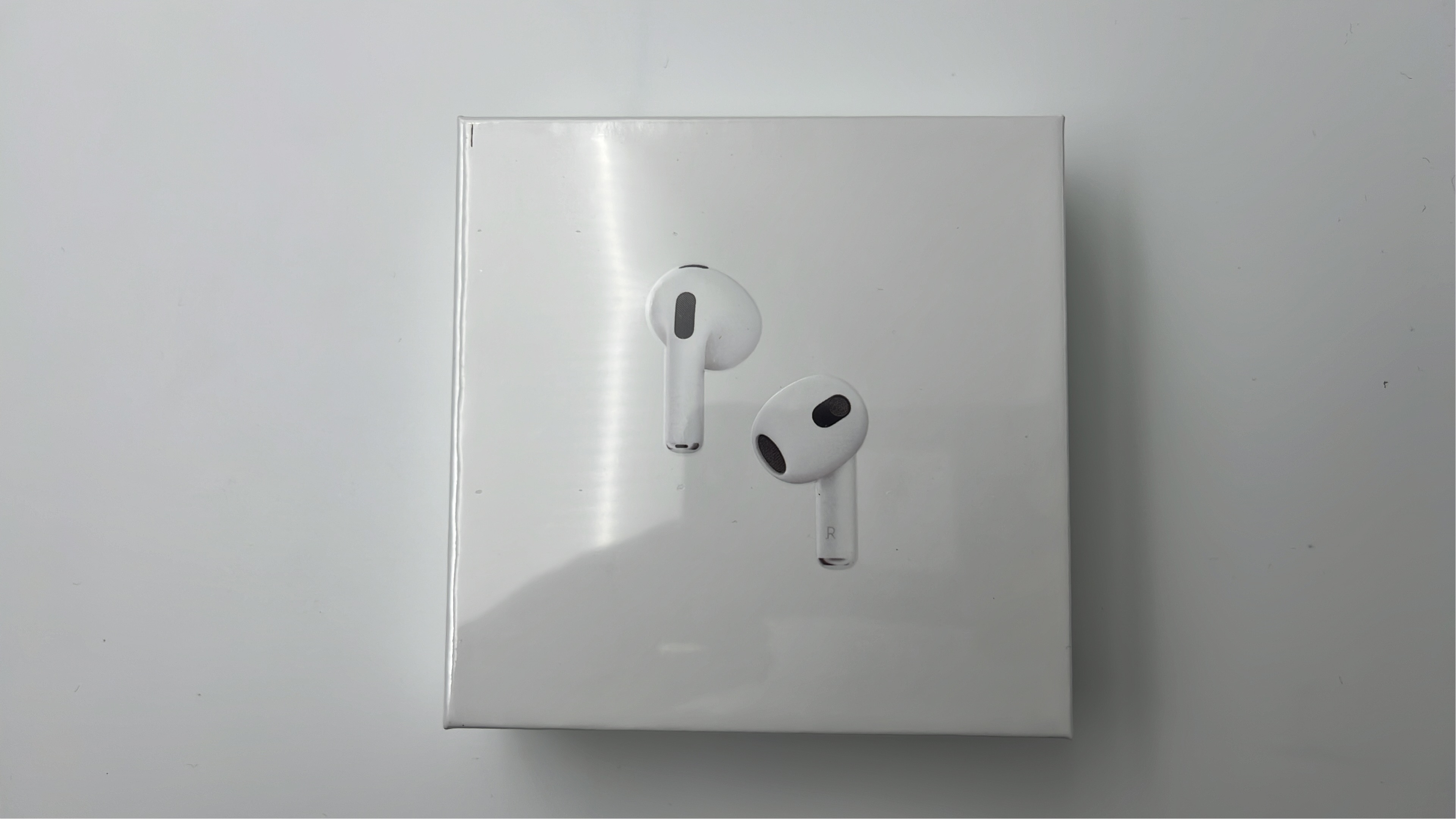 Apple AirPods Wireless Earbuds with Charging Case