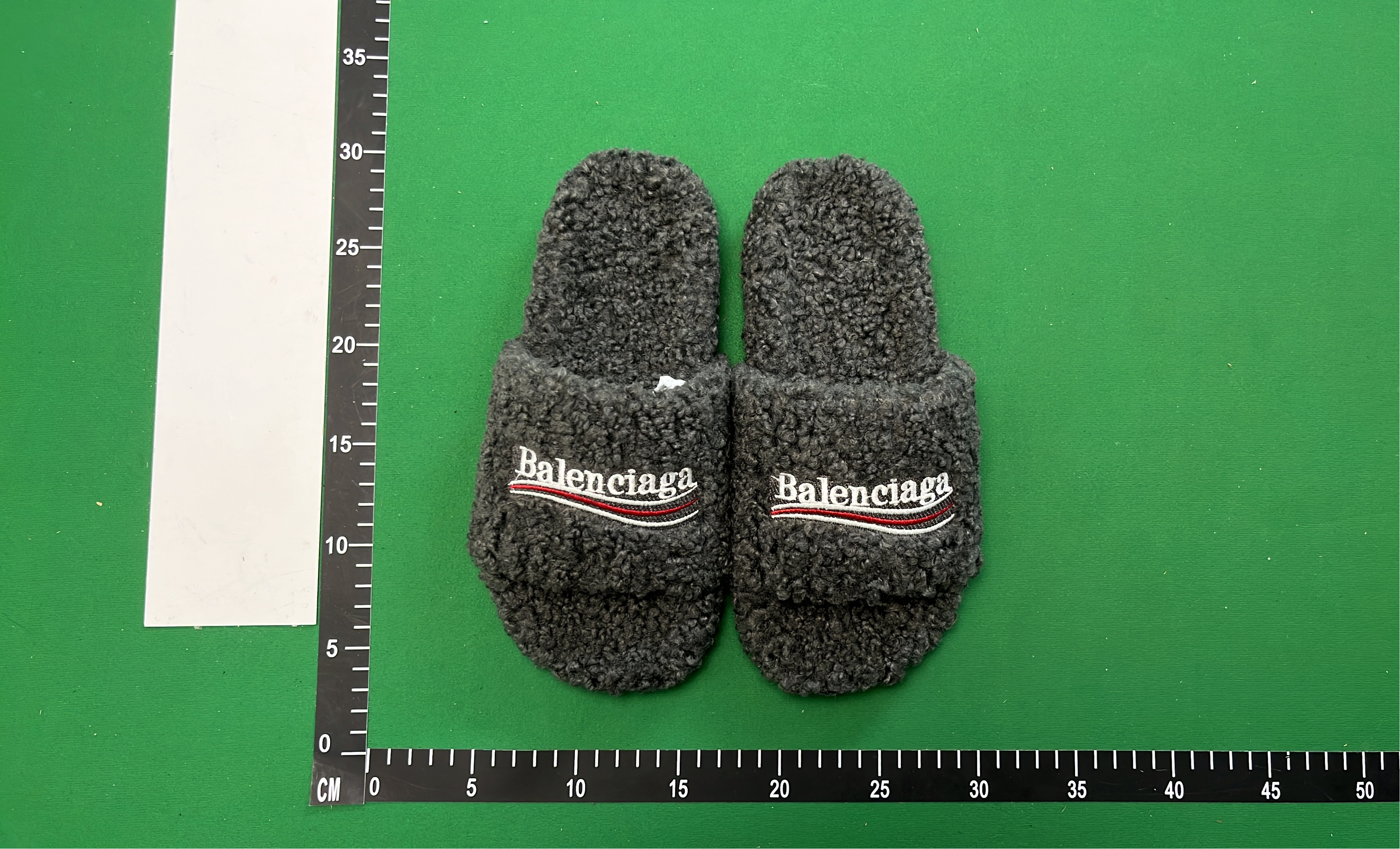 Balenciaga Furry (5+)  in the Best OopBuy Spreadsheet QC photos