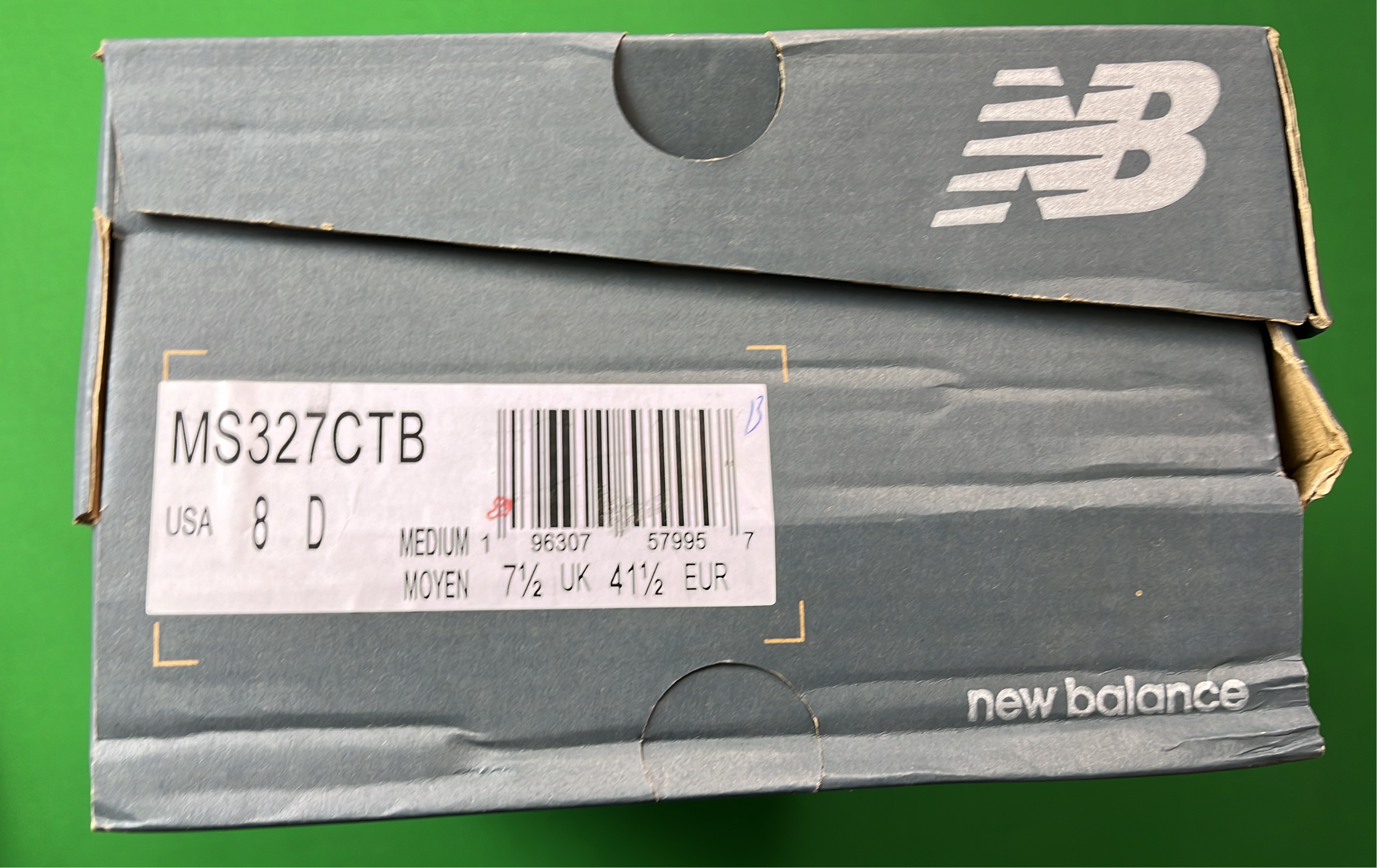 New Balance 2002R Sneakers - Classic Retro Running Shoes