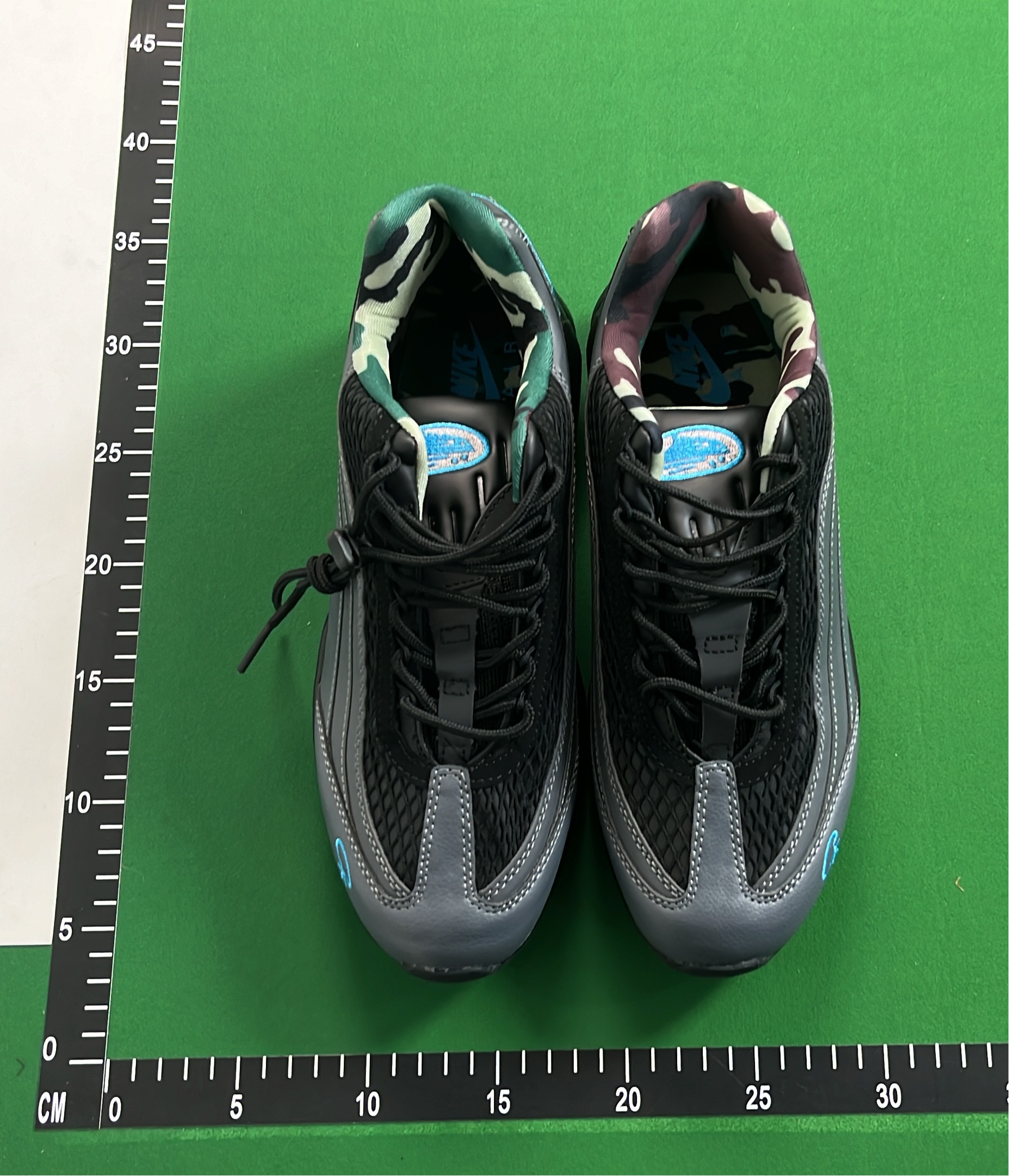 Nike Air Max 95 Grey Neon Green Running Shoes