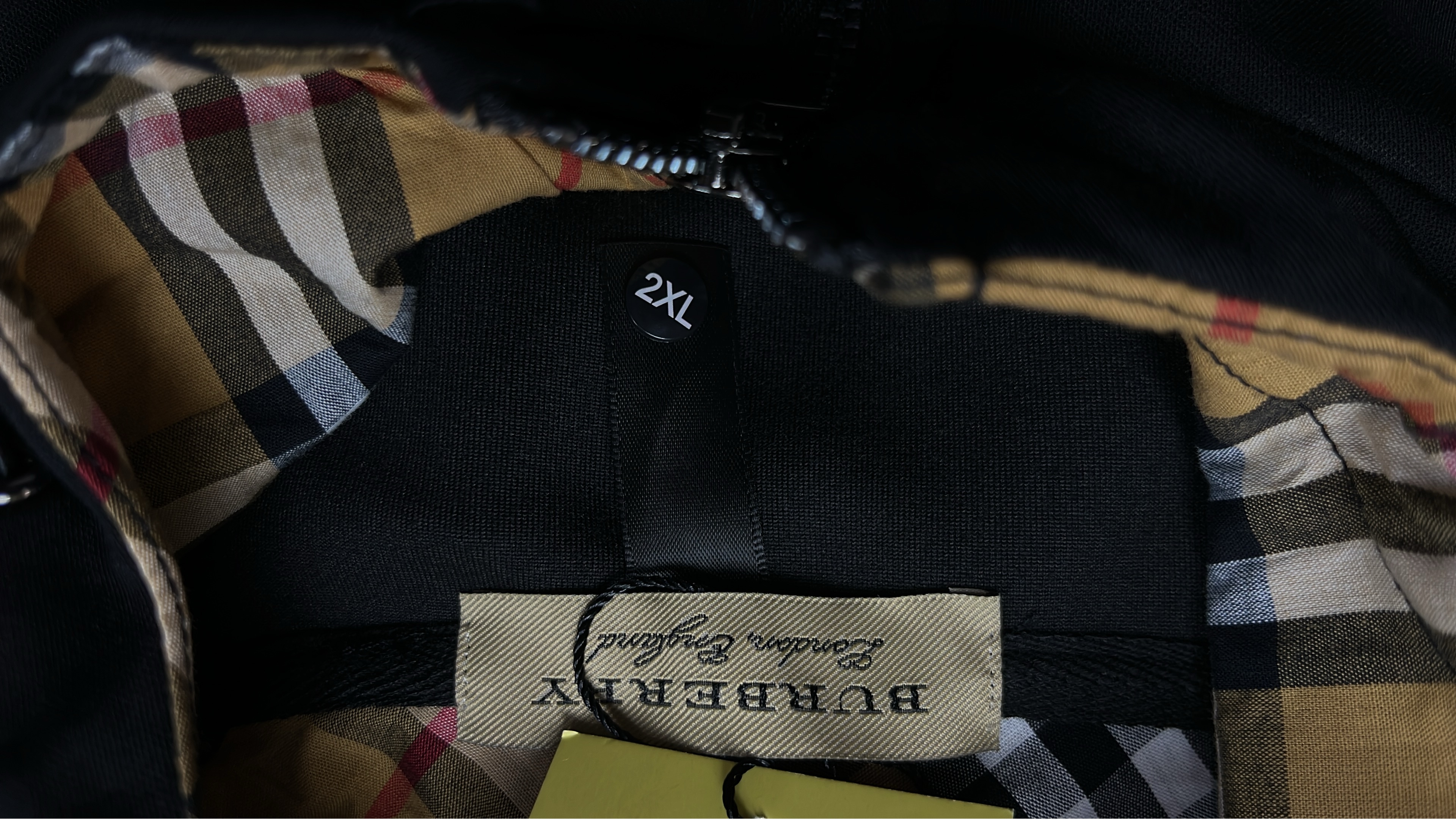 Burberry Black Hoodie & Pants Set with Check Lining and Equestrian Knight Logo