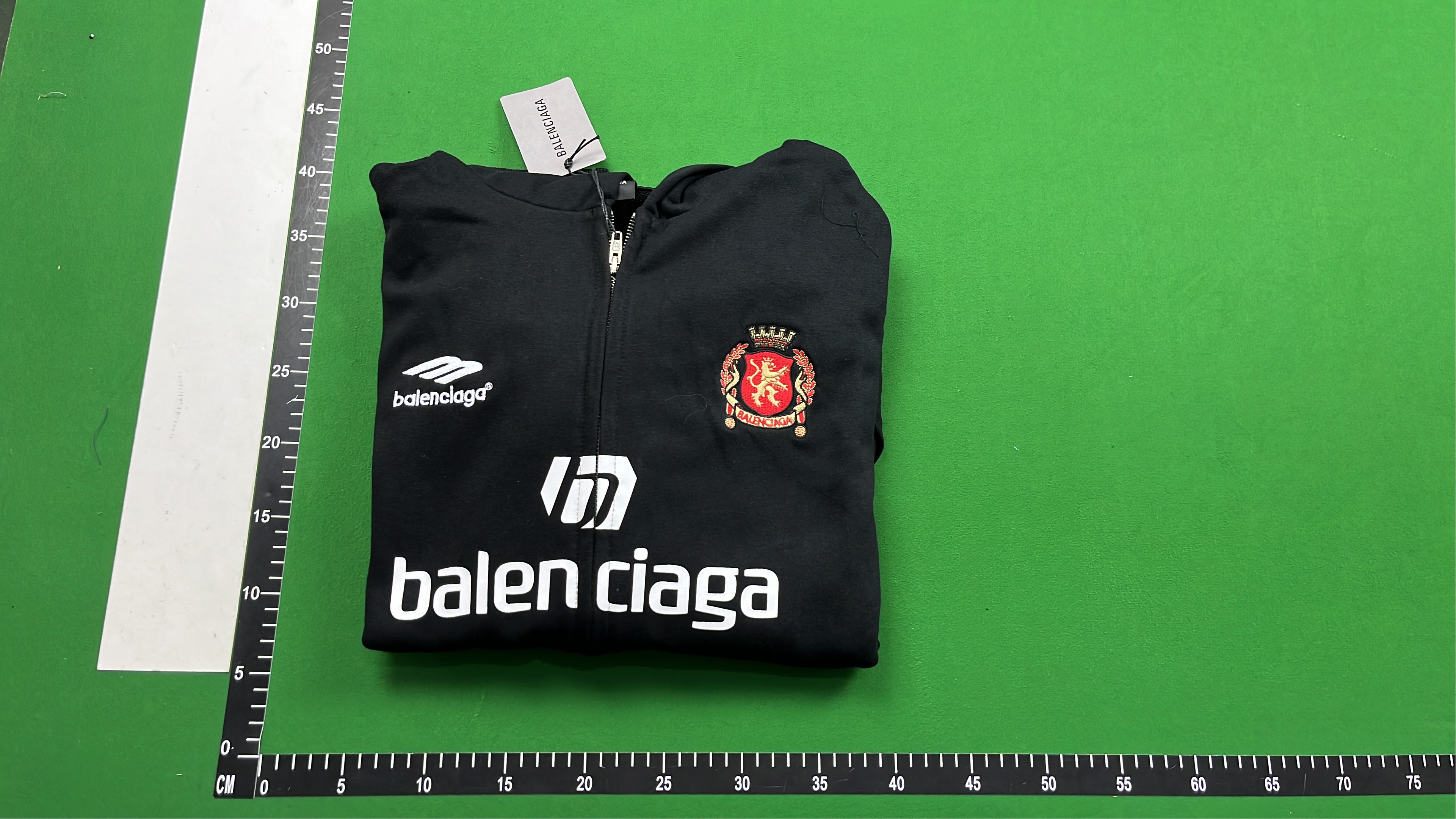 Aris 10 Hoodie Black Edition