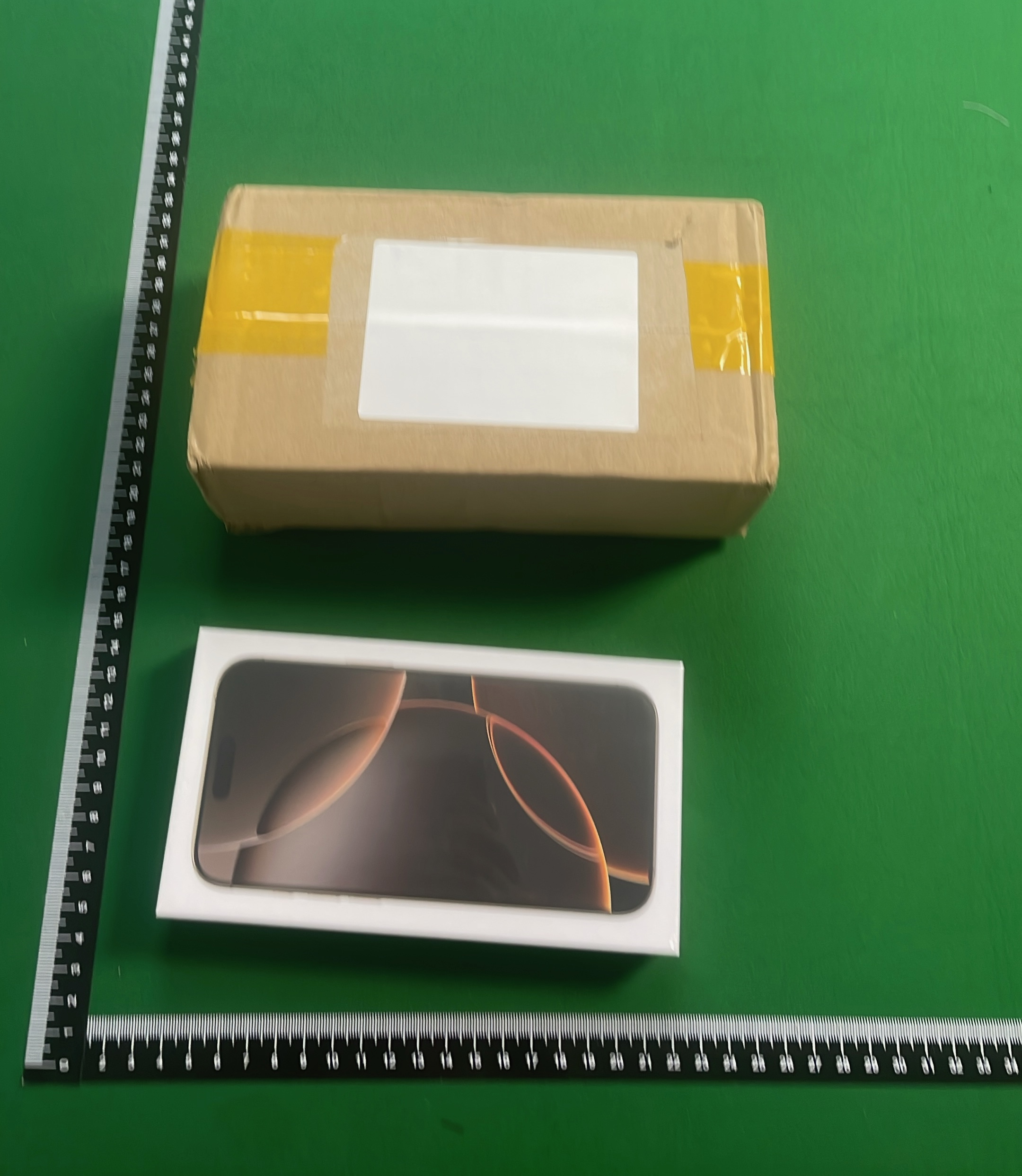 iPhone 14 Pro Max Gold - Advanced Camera & Display