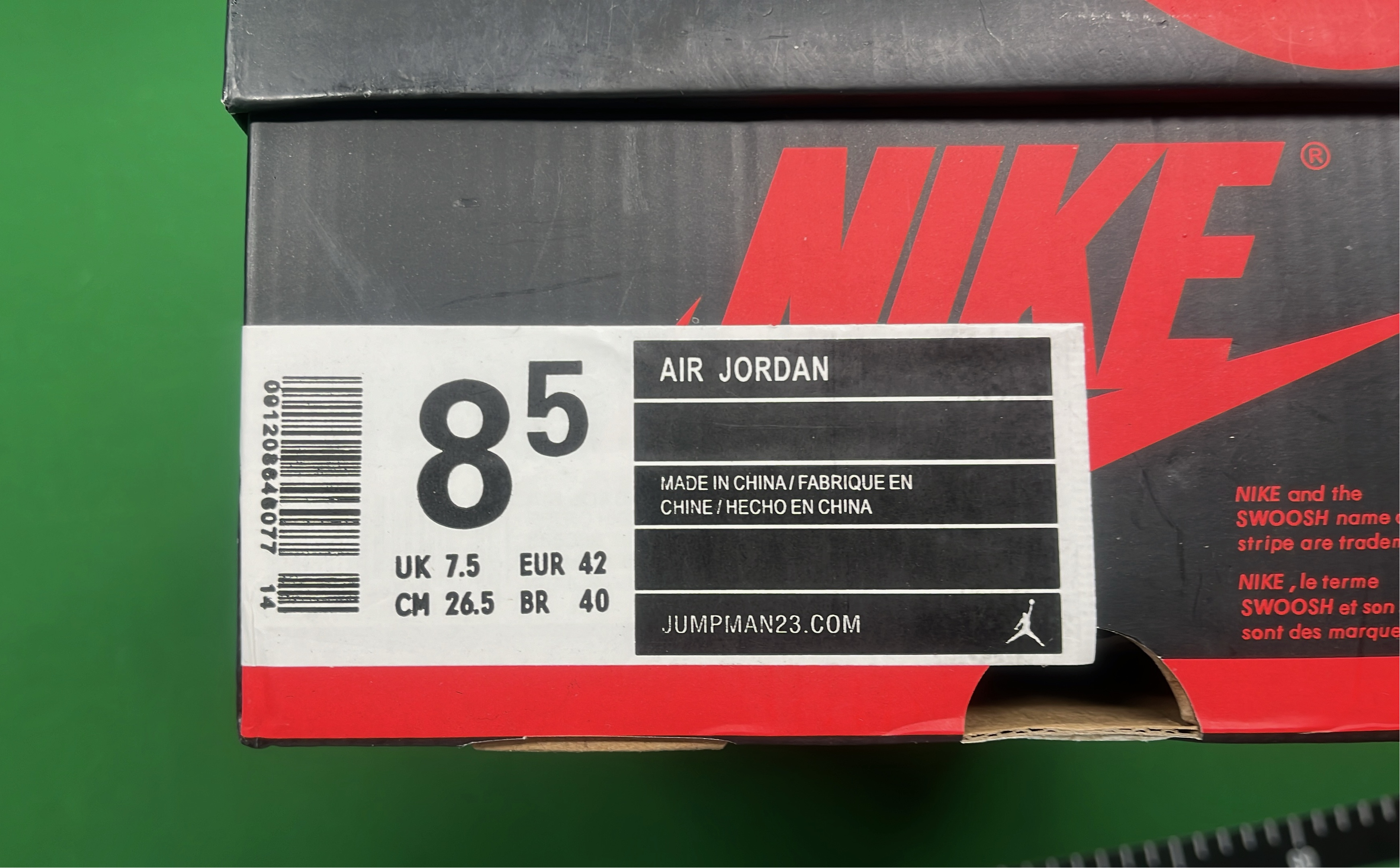 Air Jordan 1 Black曜石 Small Waist Edition