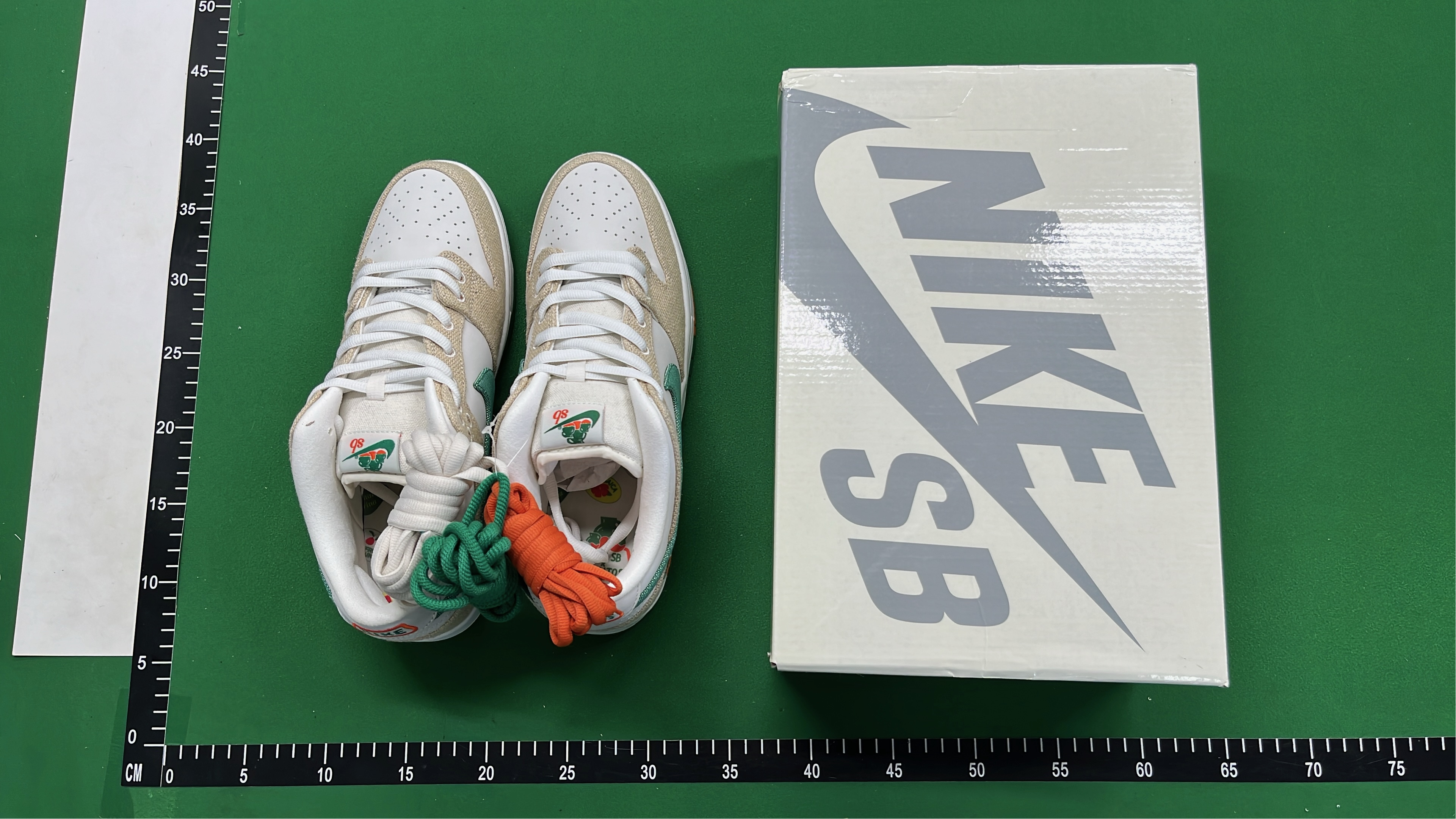 Nike SB Dunk Low 'St. Patrick's Day' Beige Green Orange