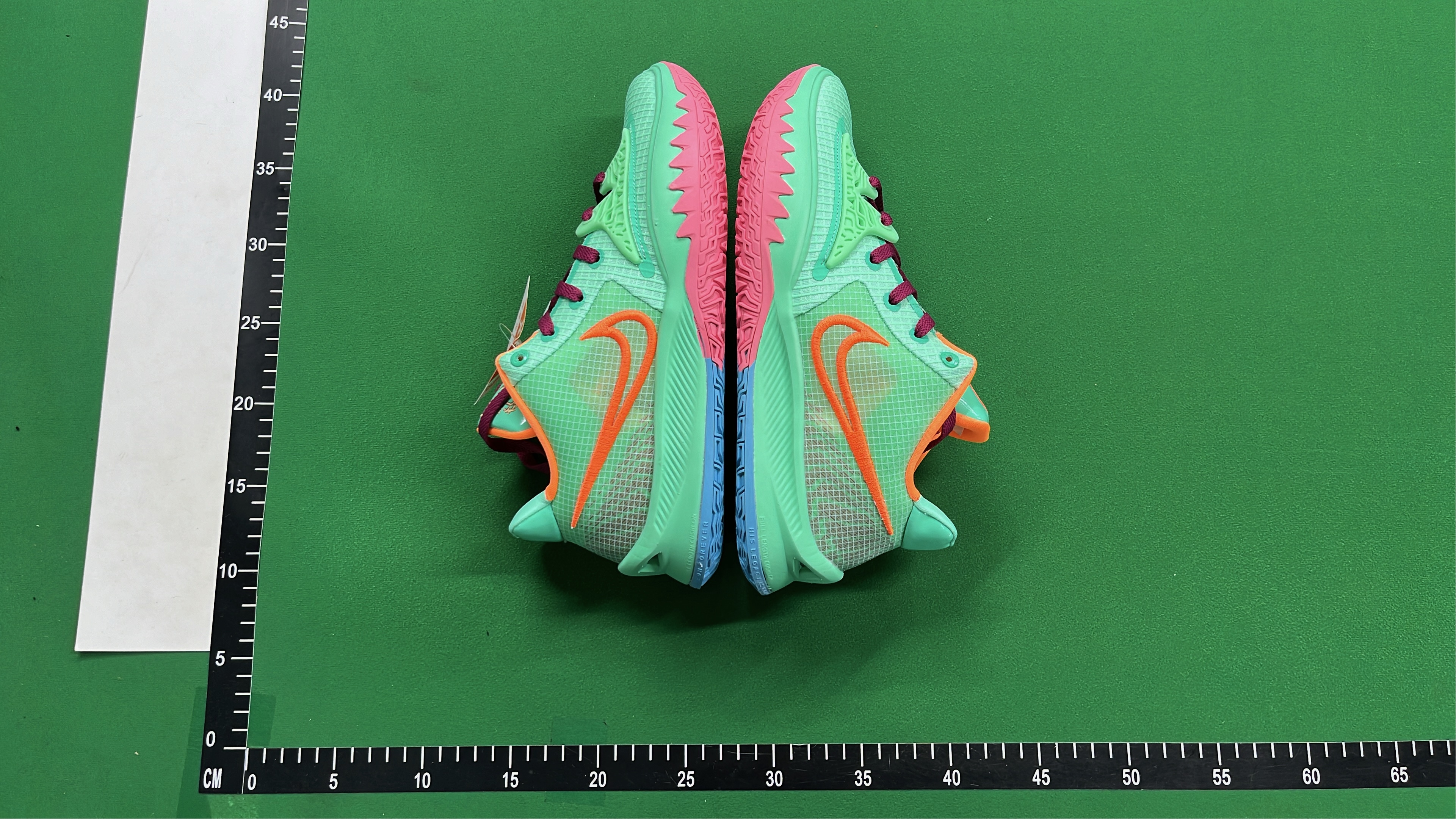 Nike Kyrie 5 Basketball Shoes