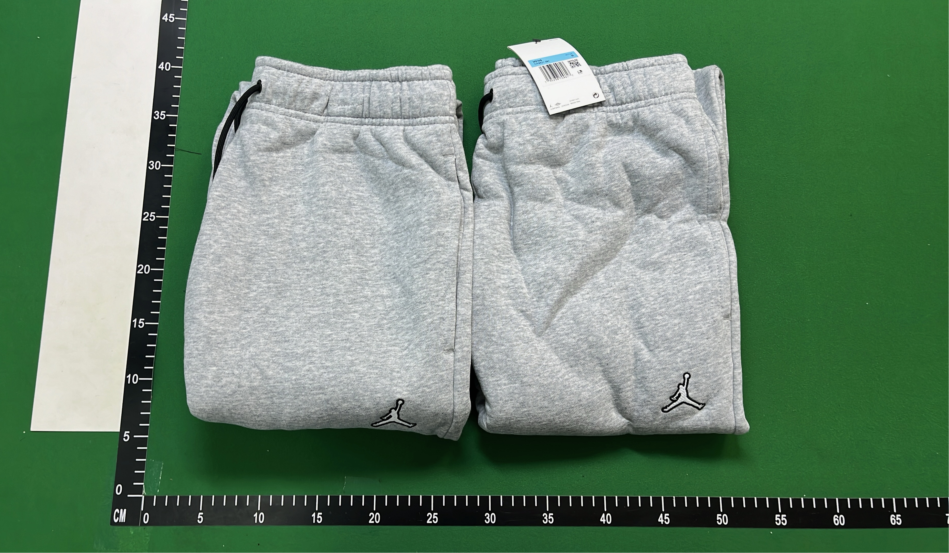Men's Gray Fleece Jogger Pants with Drawstring Waist