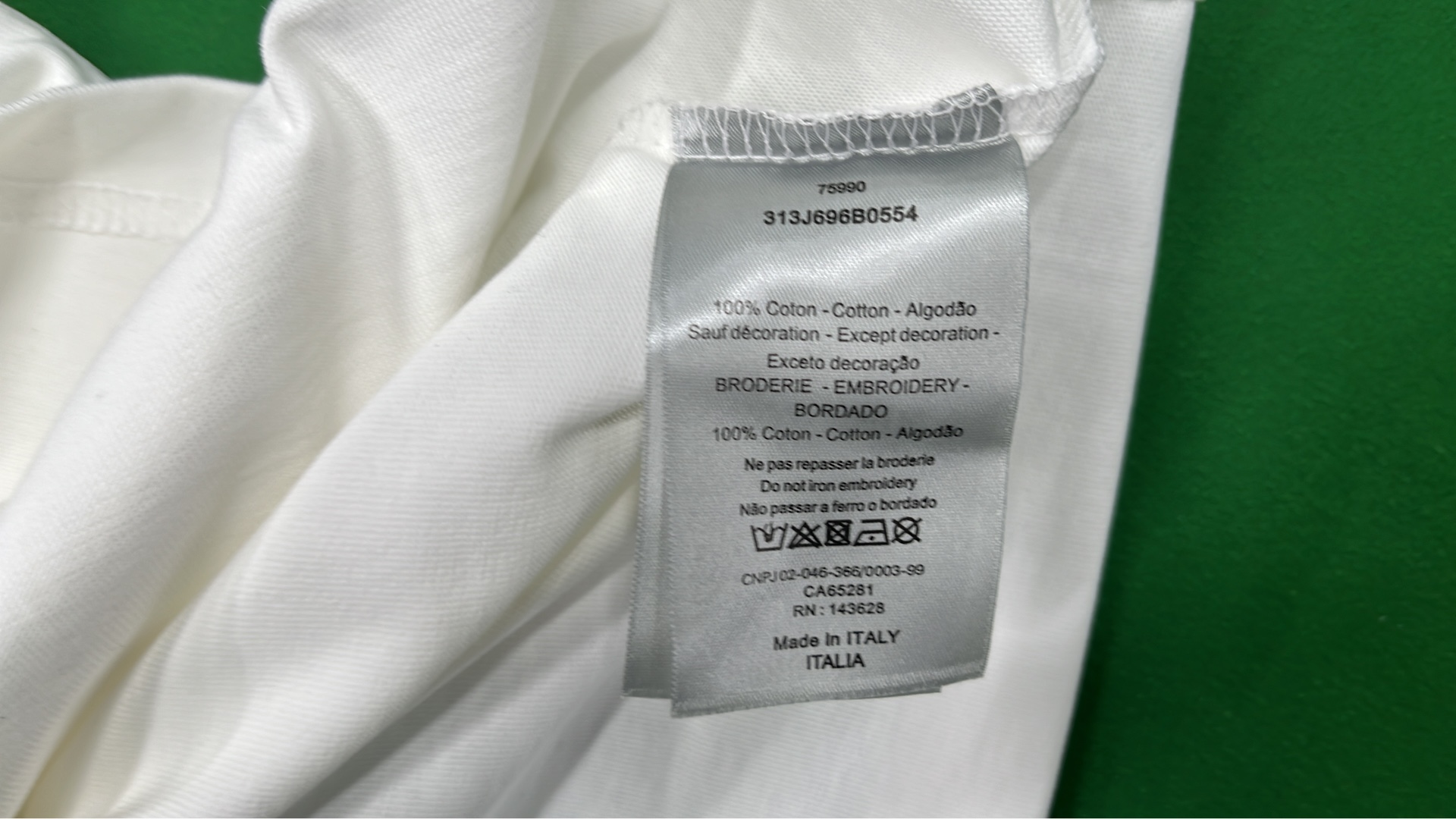 White T-Shirt for Casual Wear
