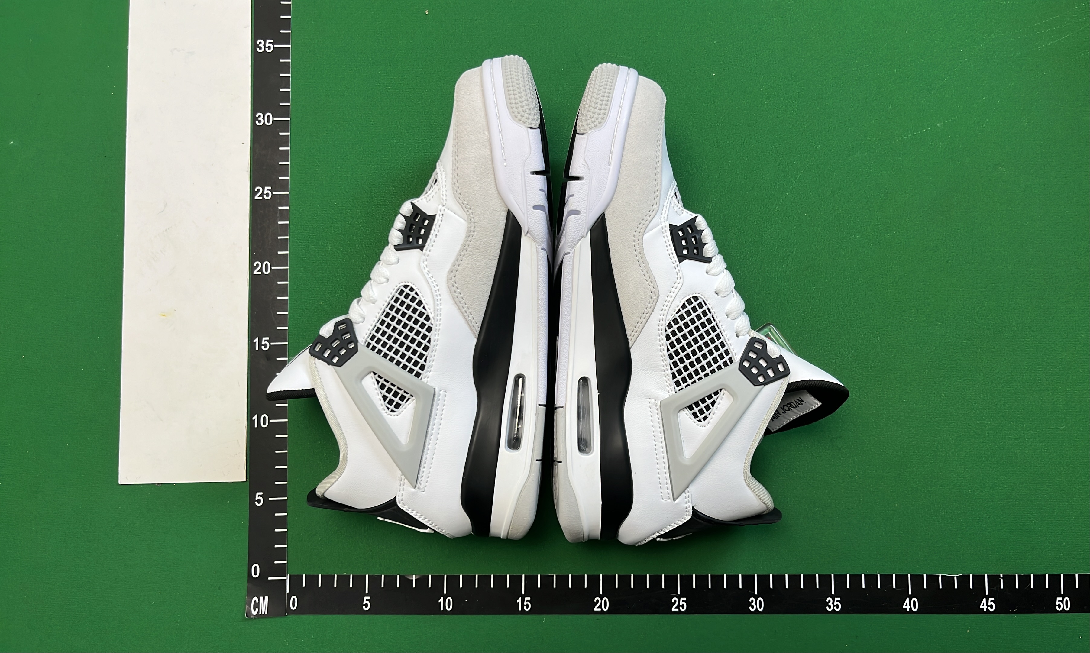 Air Jordan 4 Retro Shoes - Classic Sneakers for Men and Women