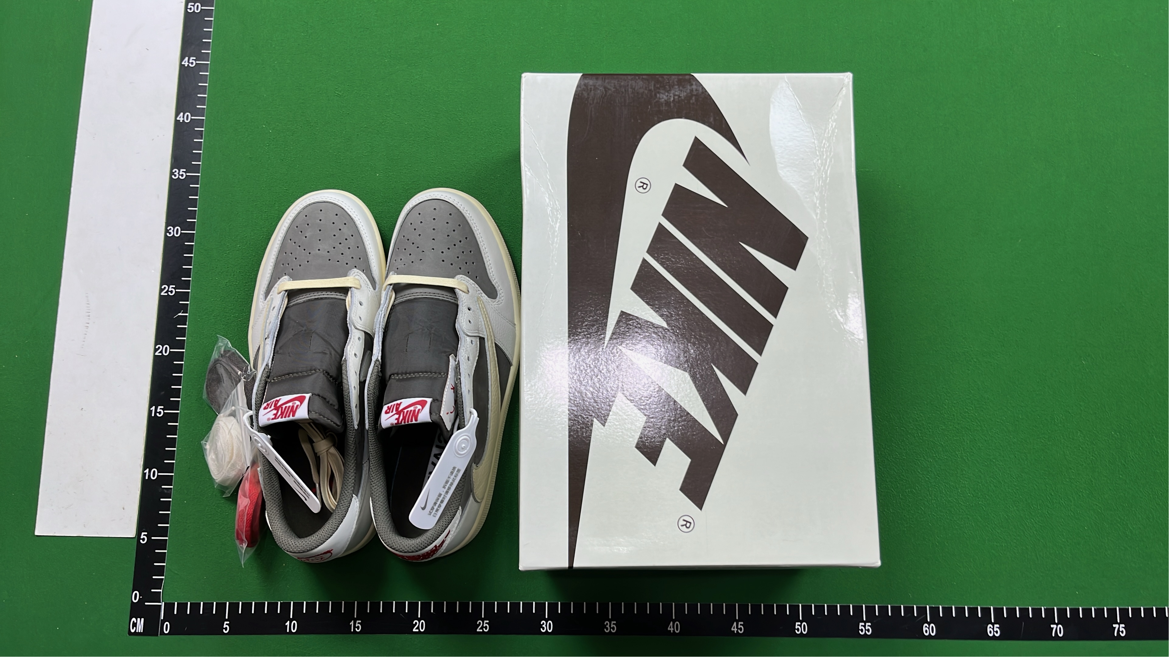 Nike Air Jordan 1 Low Retro Sneakers - Men's Fashion Shoes