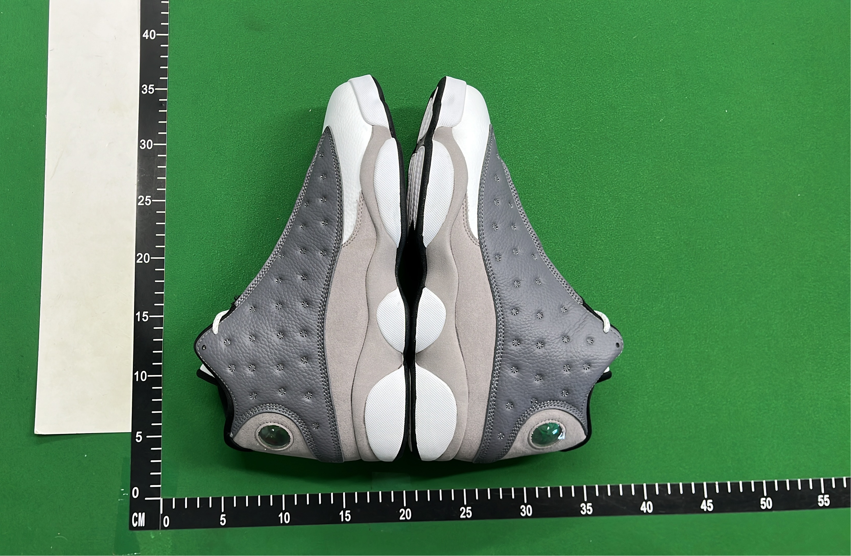 Air Jordan 13 Retro Basketball Shoes - Multiple Colorways
