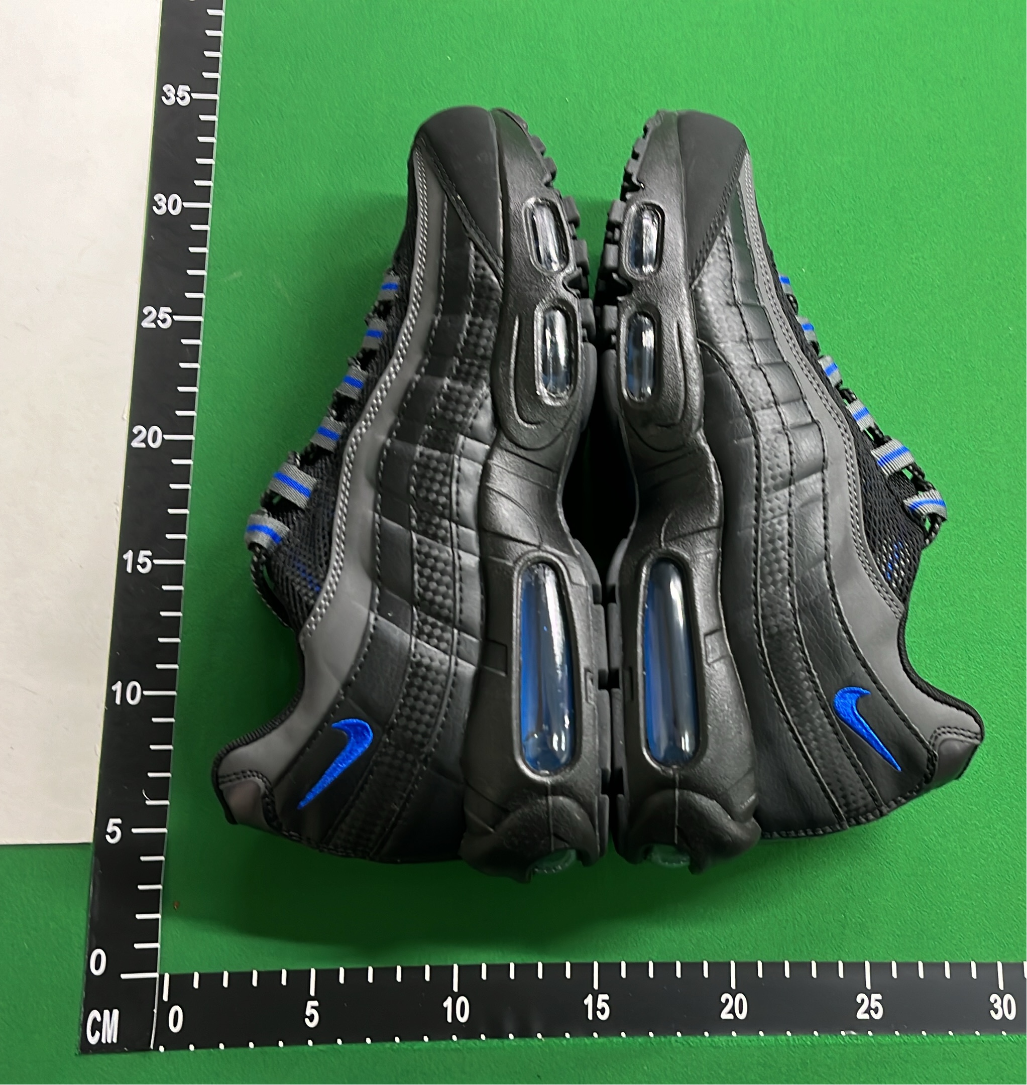Nike Air Max 95 Gradient Colorway Sneakers