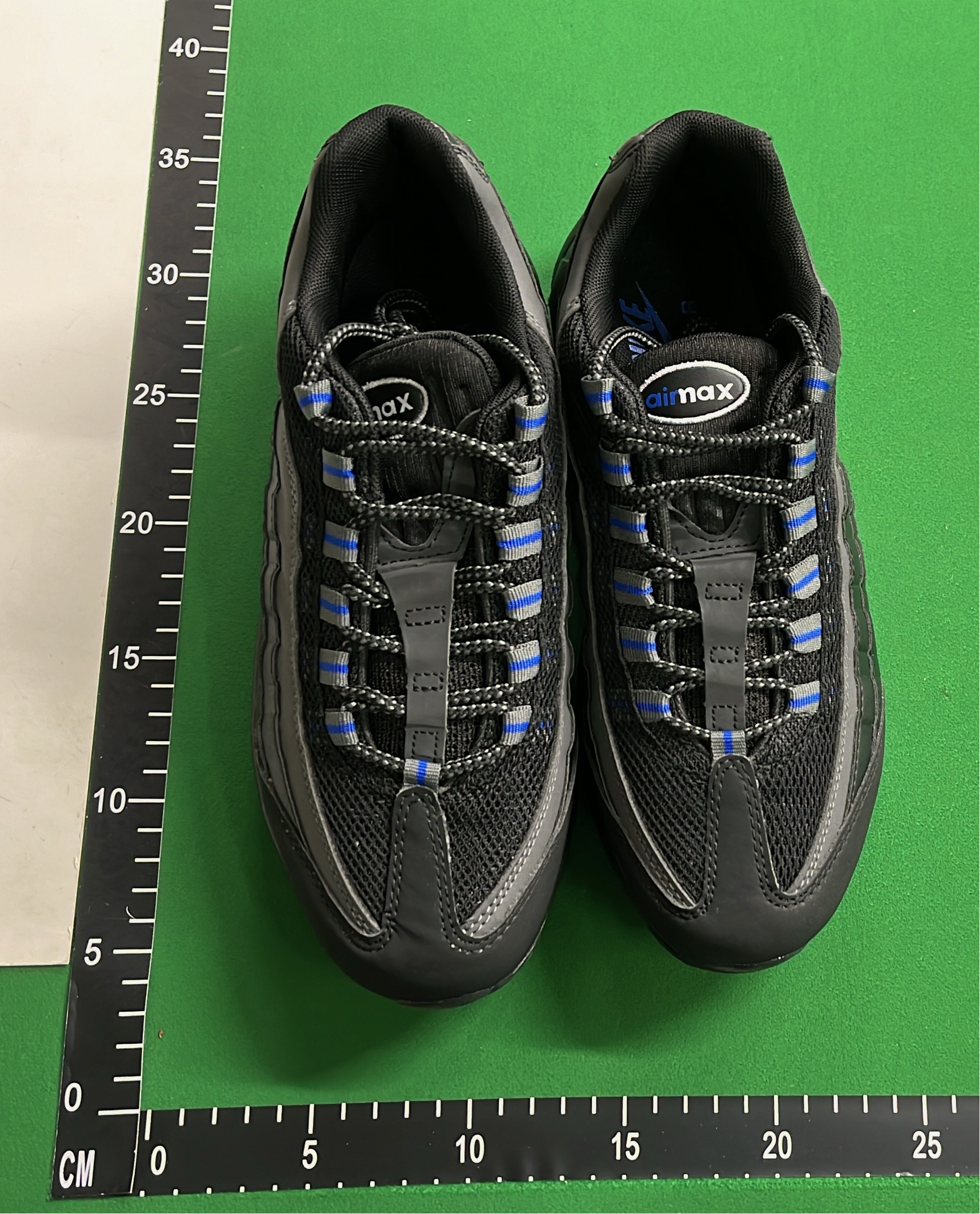 Nike Air Max 95 Gradient Colorway Sneakers