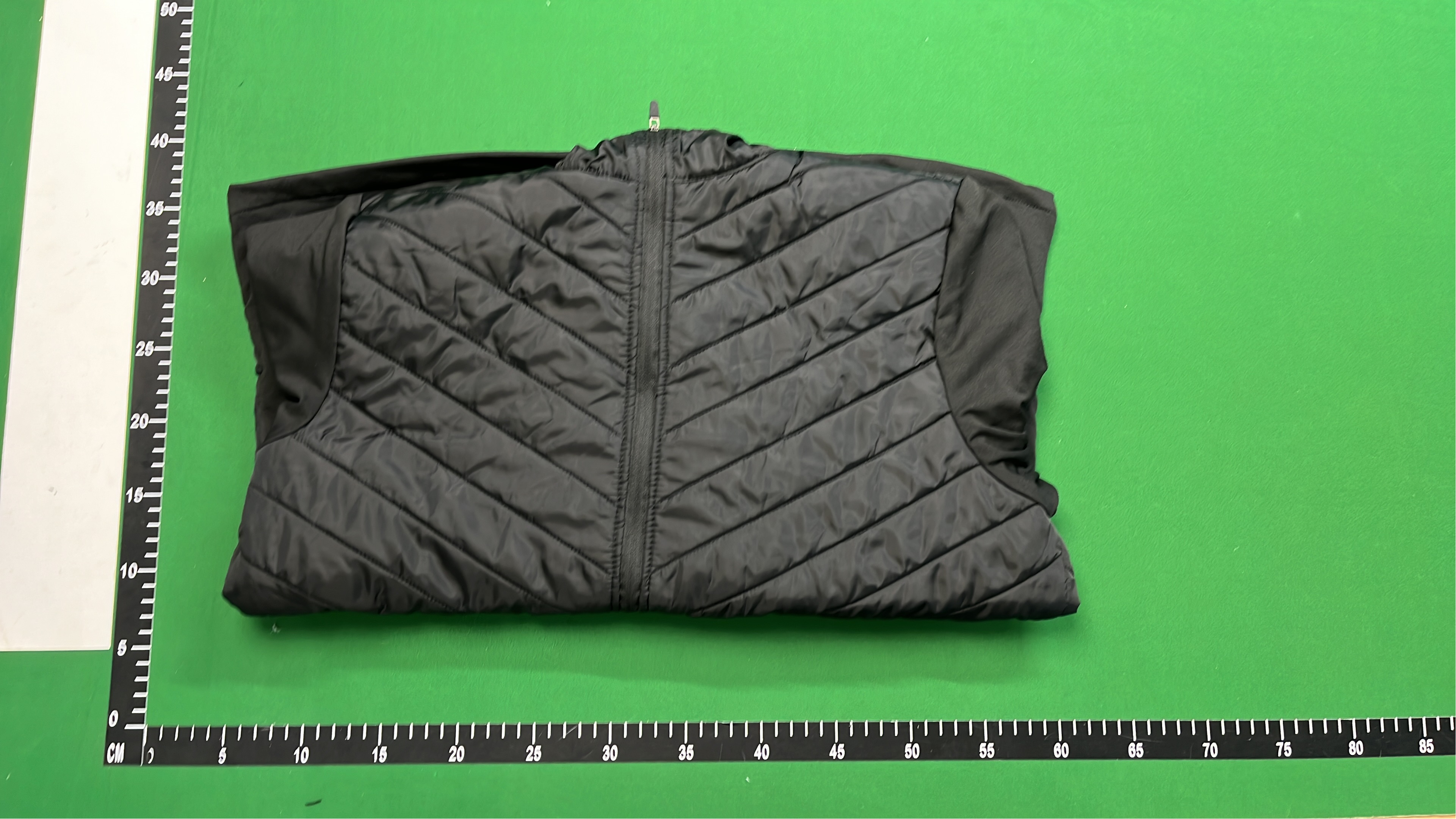 Nike Women's Black Quilted Vest with Zipper and Pockets