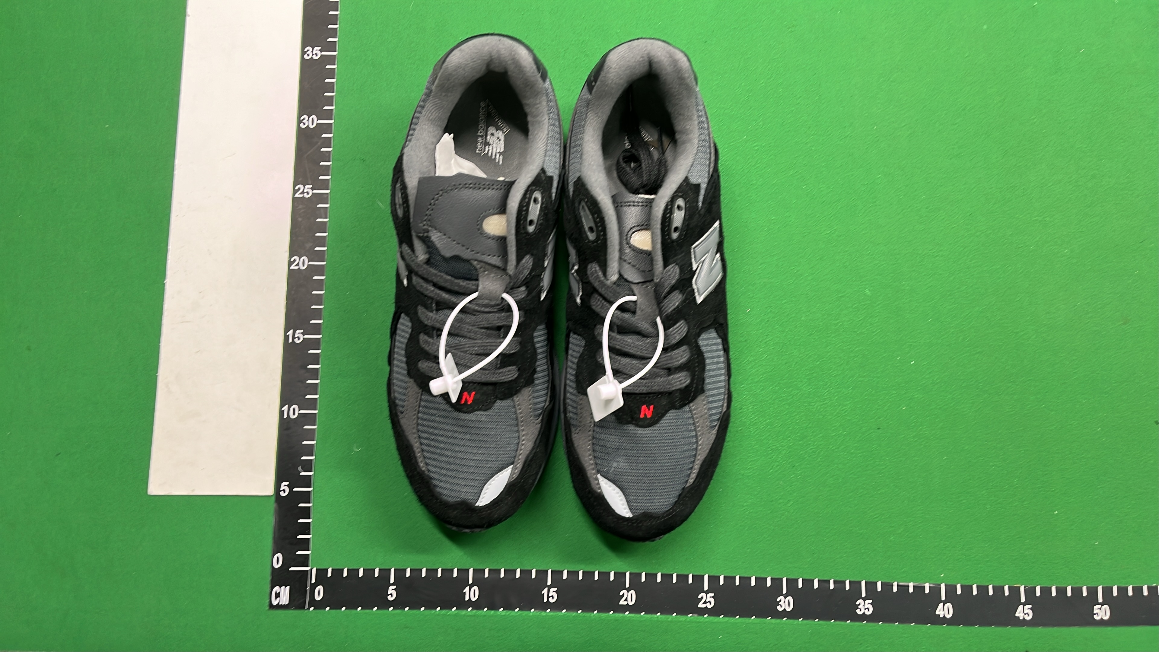 New Balance 2002R Black Running Shoes for Men