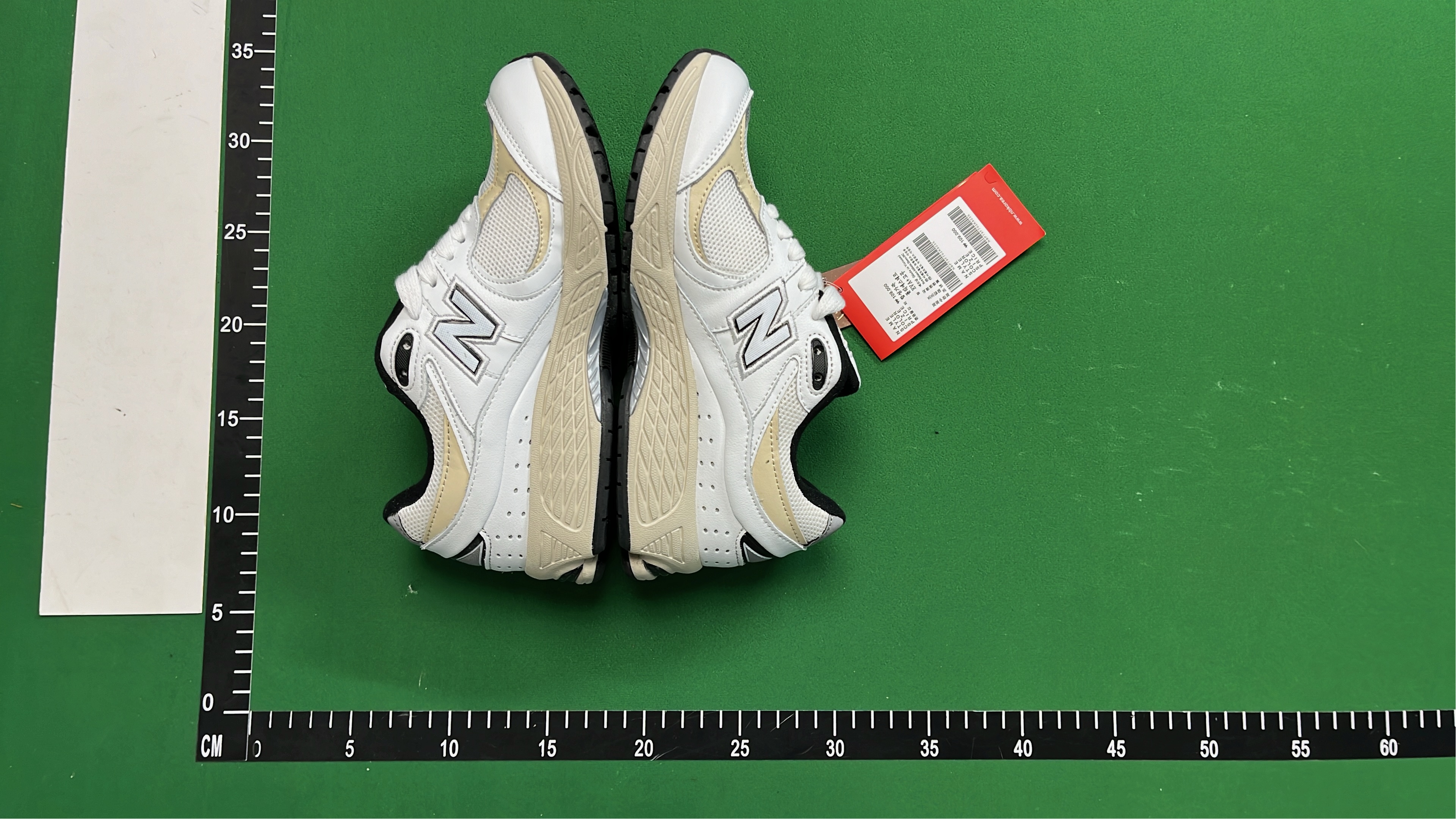 New Balance 2002R Running Shoes - Classic Comfort & Support