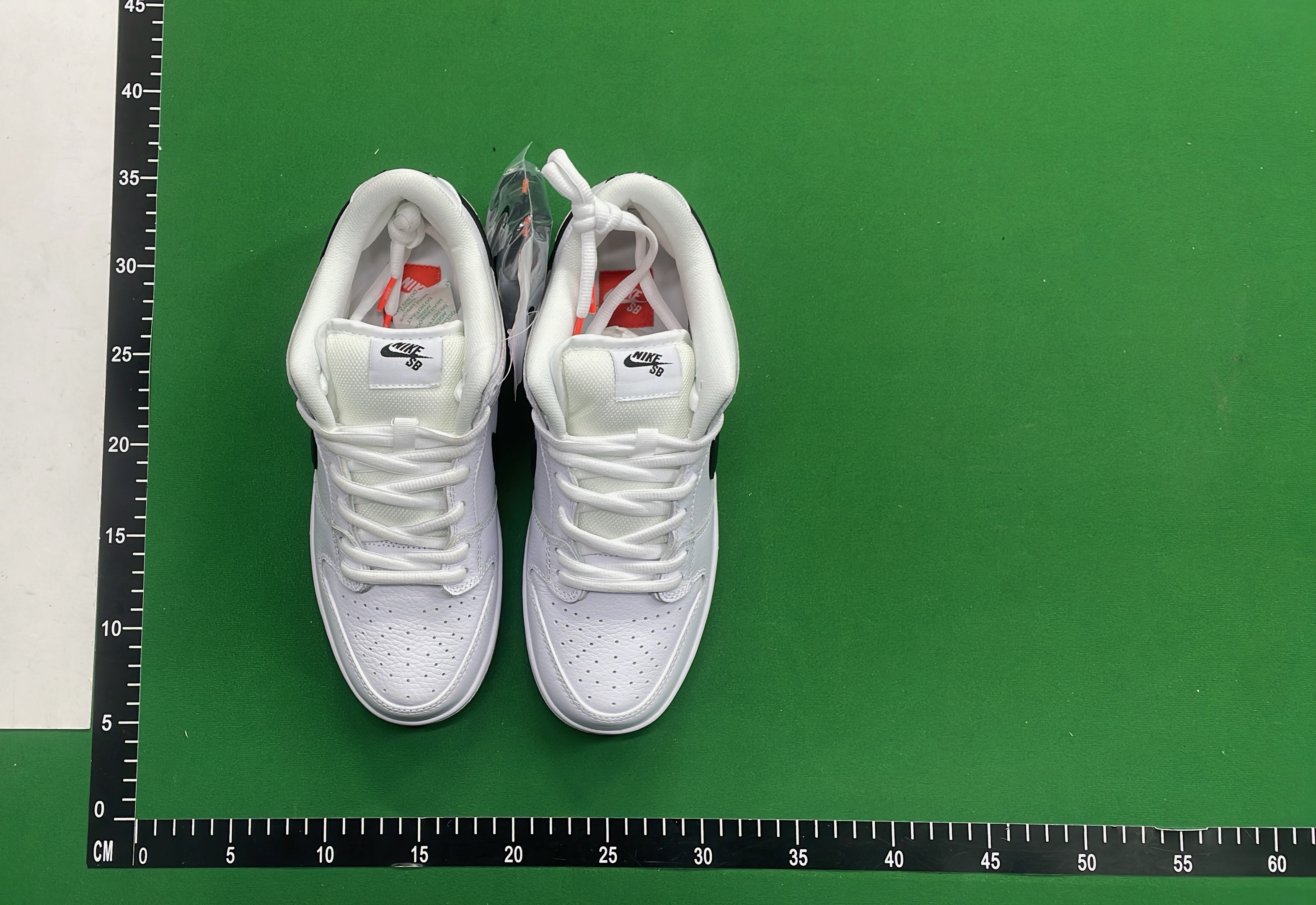 Nike Dunk Low Sneakers - Classic Colorways & Limited Editions