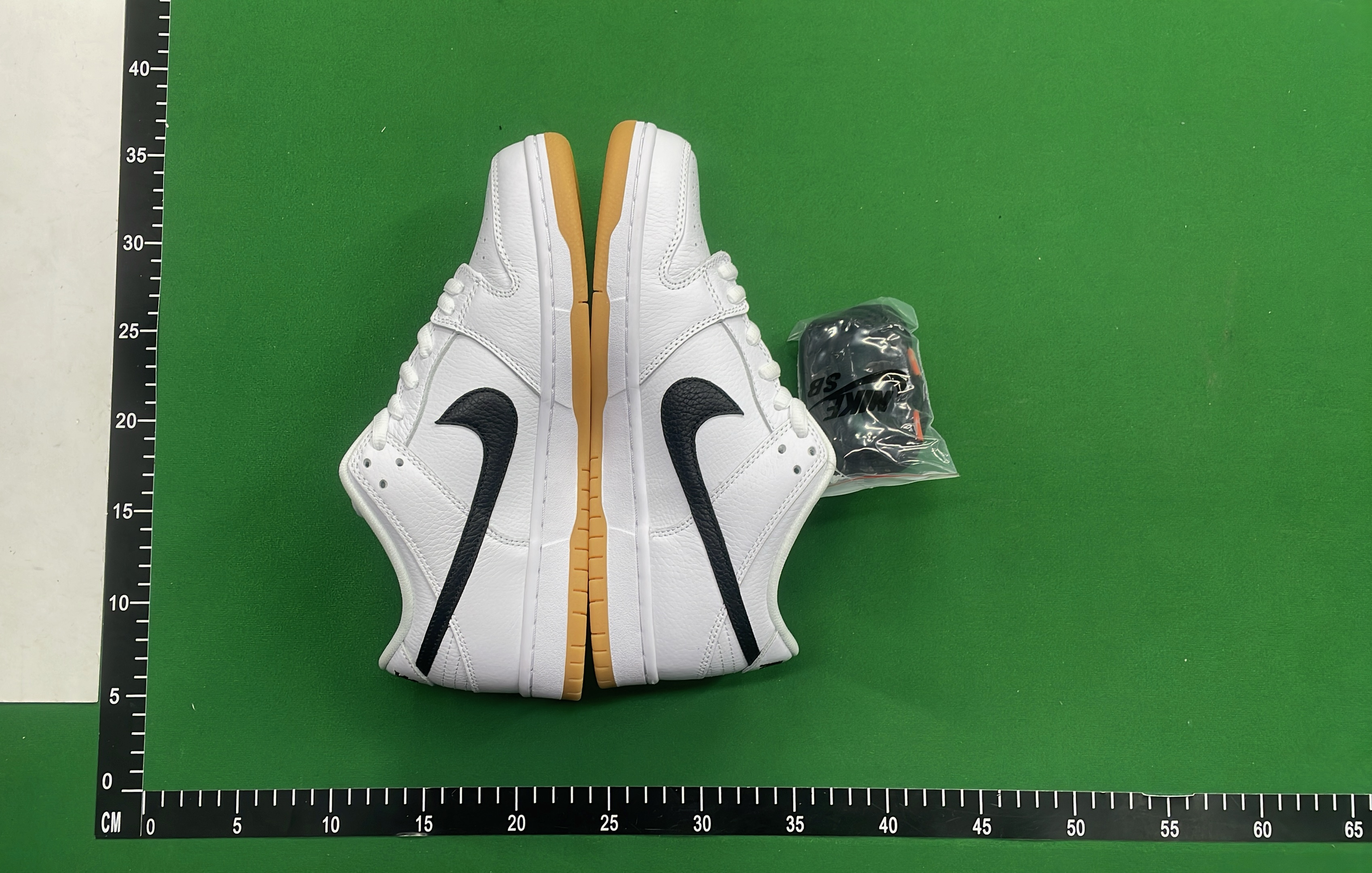 Nike Dunk Low Sneakers - Classic Colorways & Limited Editions