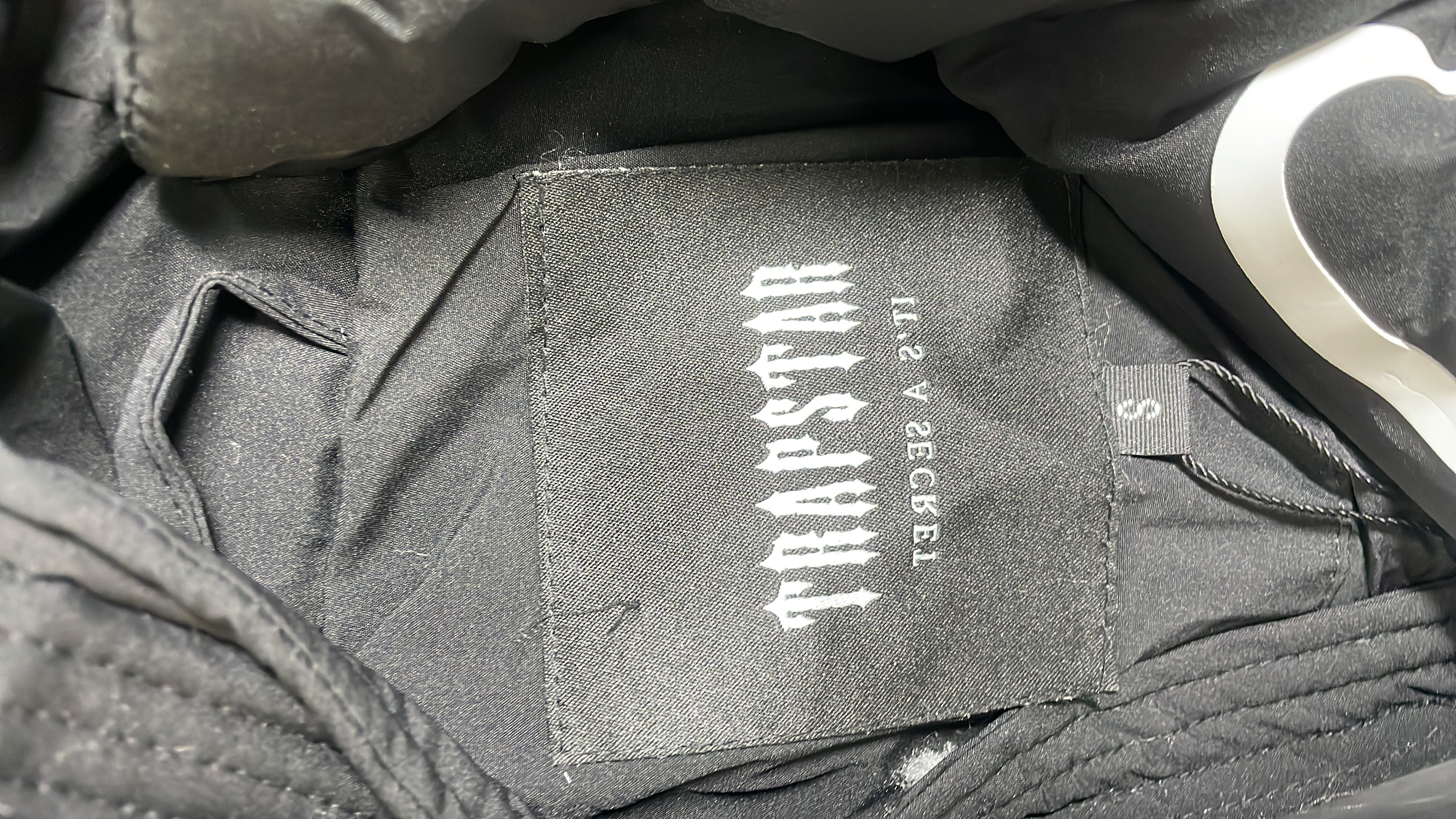 I-TAR Black Hooded Puffer Jacket for Men