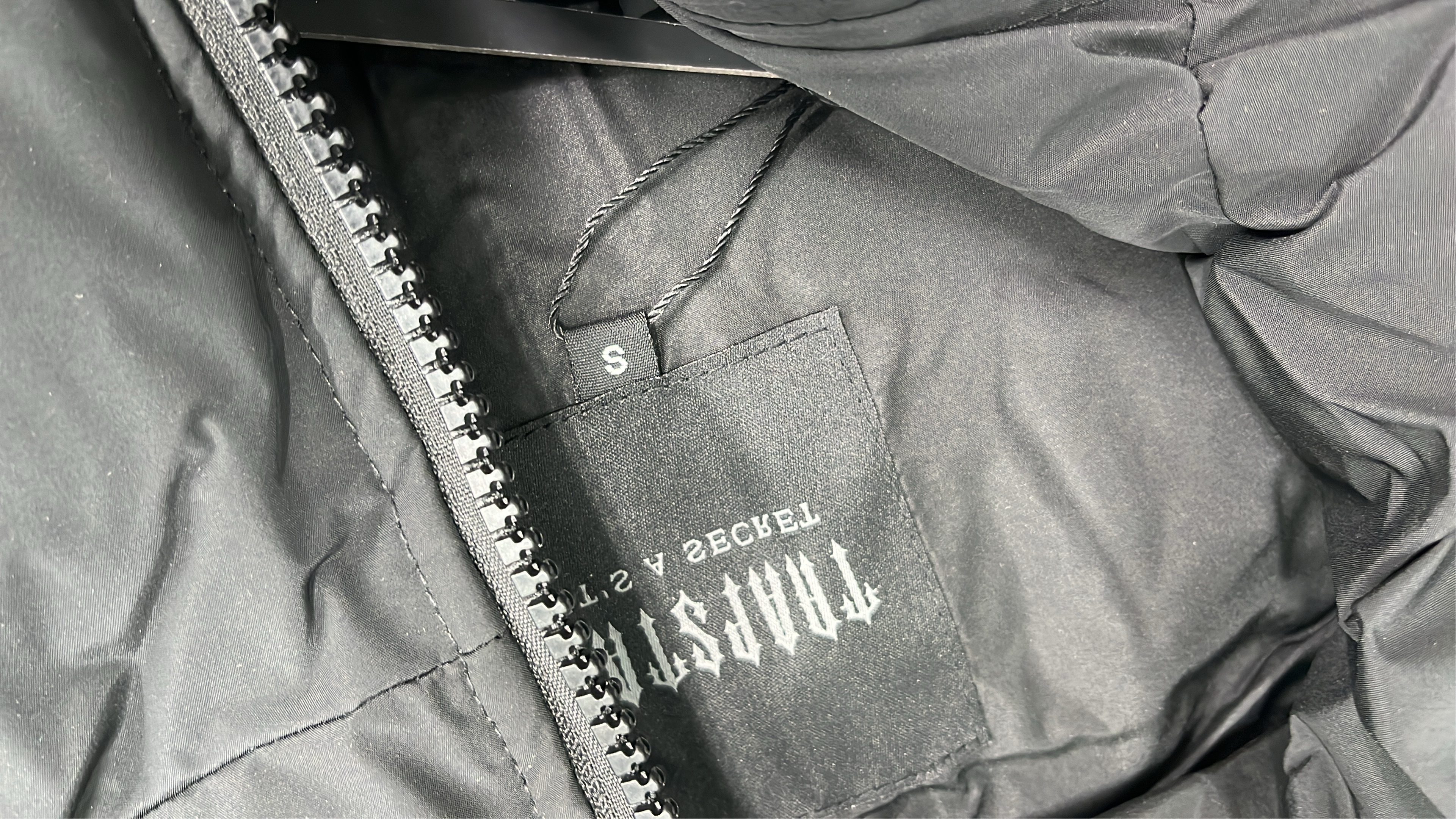 Black Down Vest for Men - Lightweight & Warm Winter Jacket