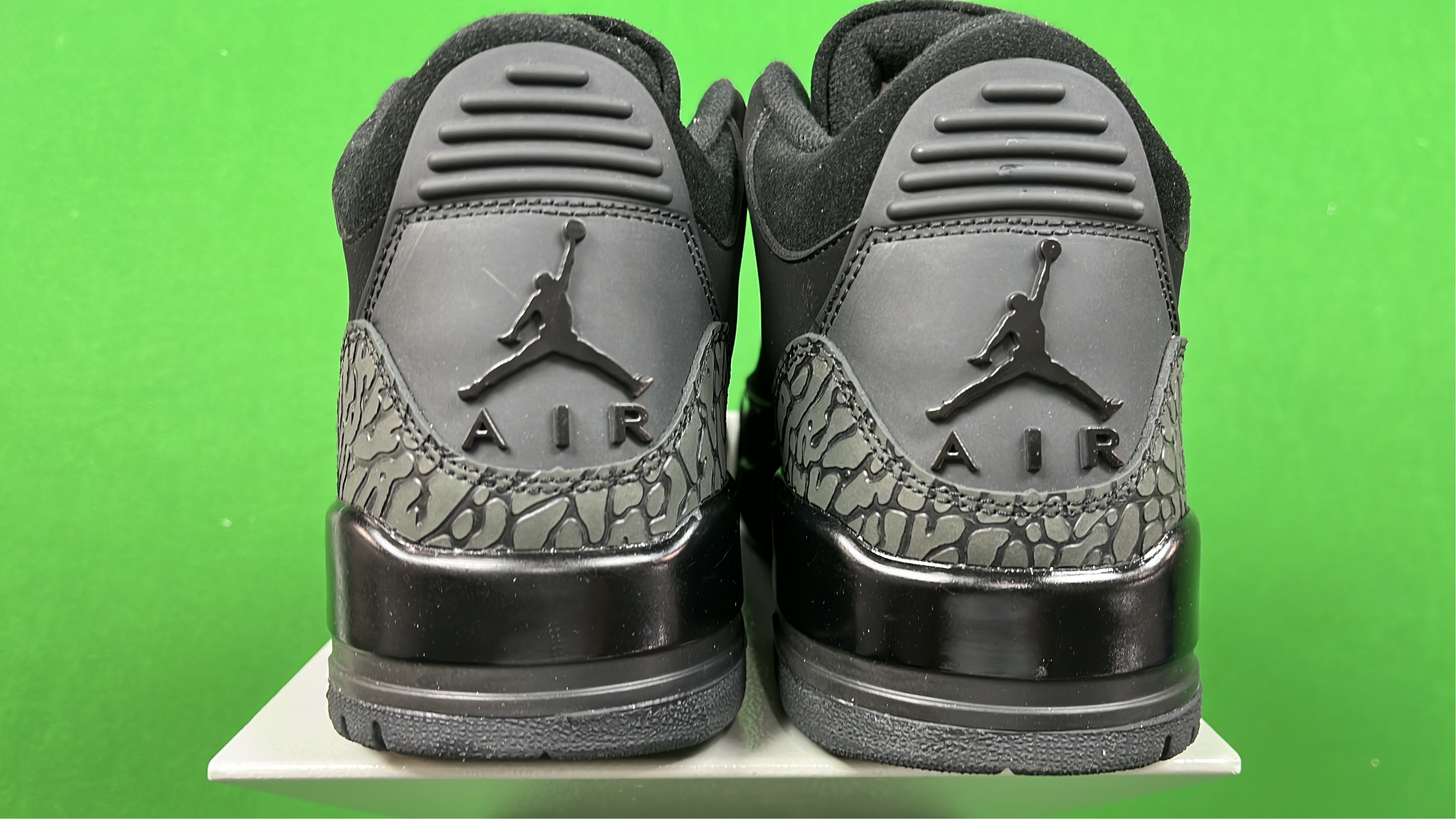 Air Jordan 3 Retro White Cement Sneakers