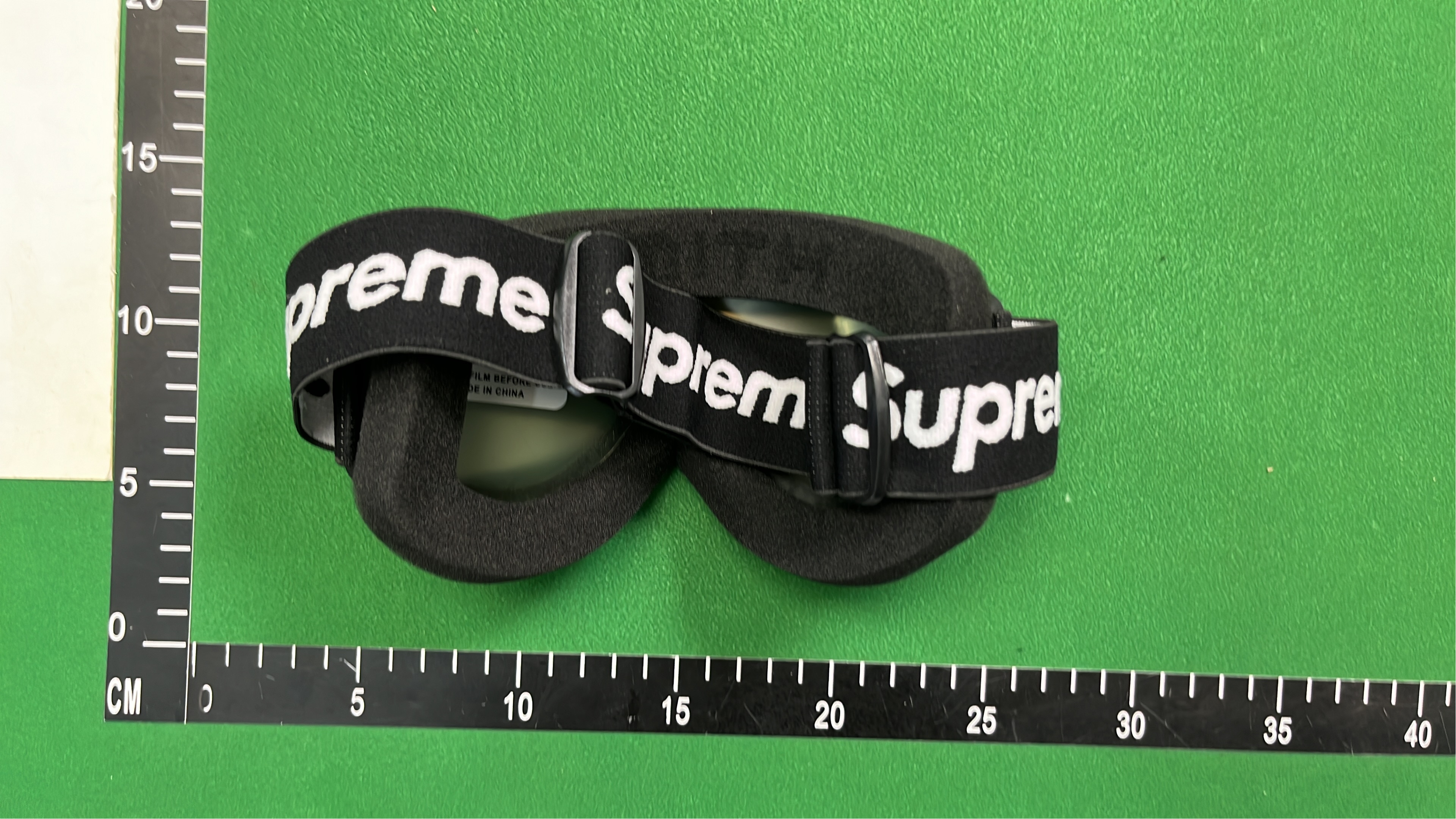 Supreme x Smith Snow Goggles - Red, Blue, Black Editions