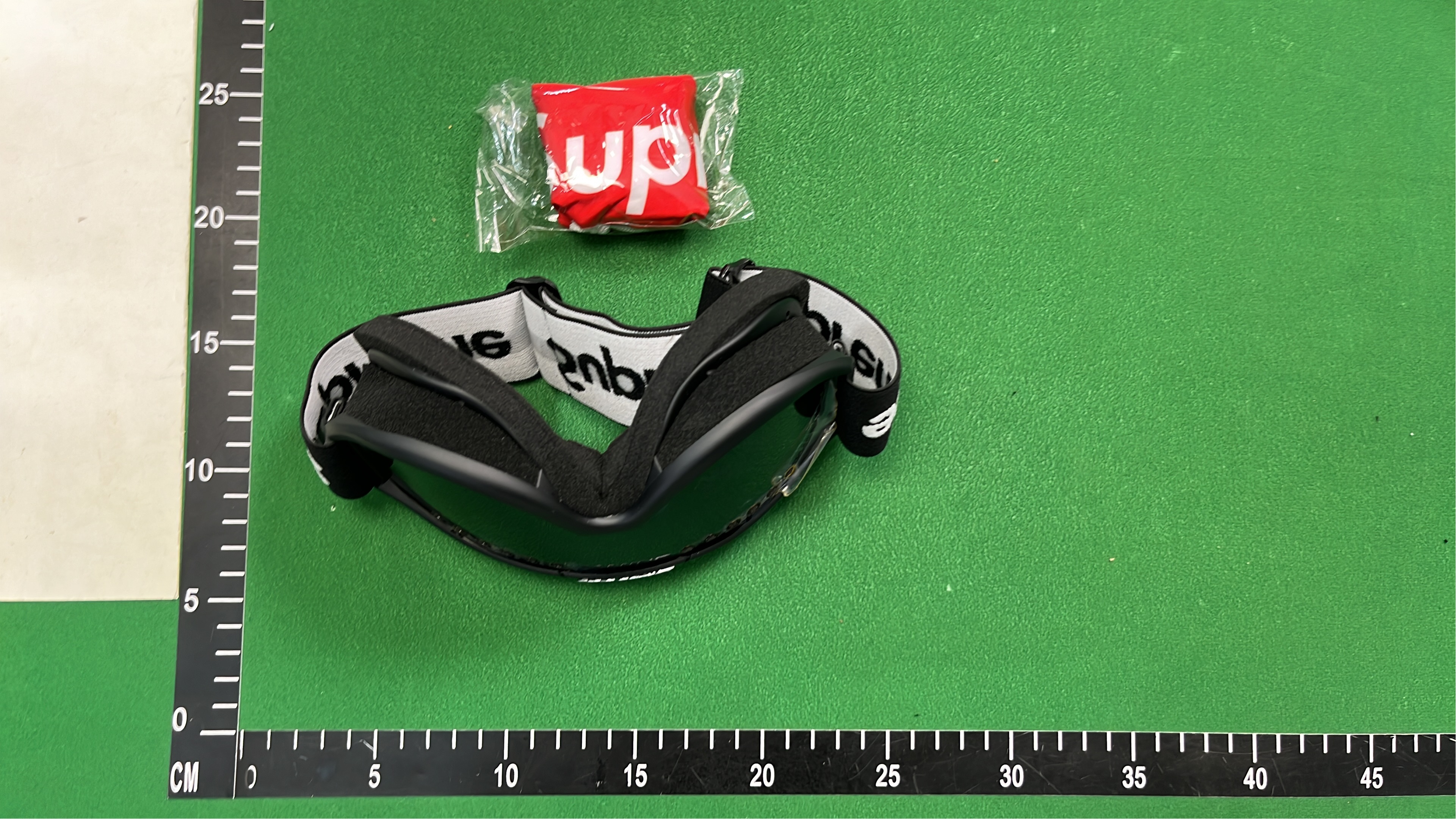 Supreme x Smith Snow Goggles - Red, Blue, Black Editions