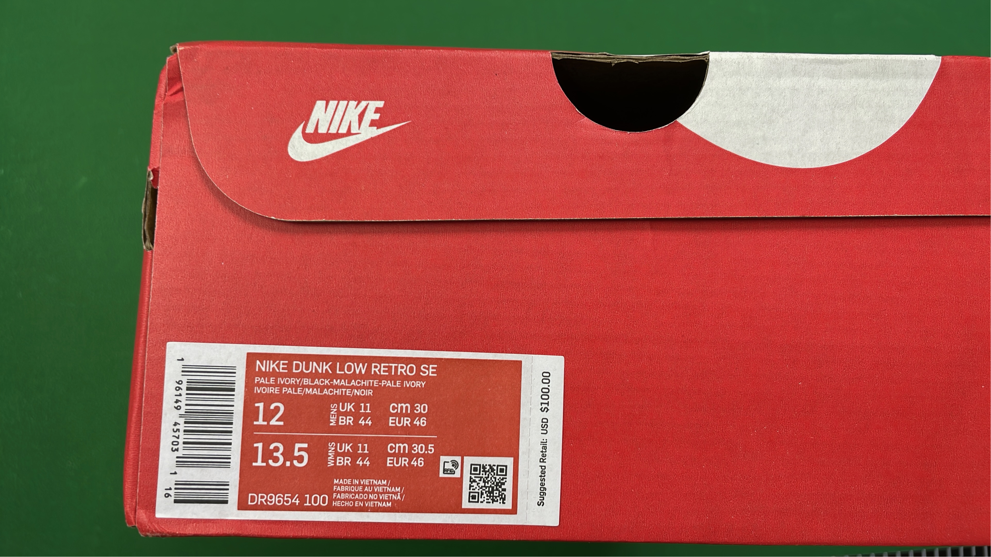Nike Dunk Low Green White Black Sneakers