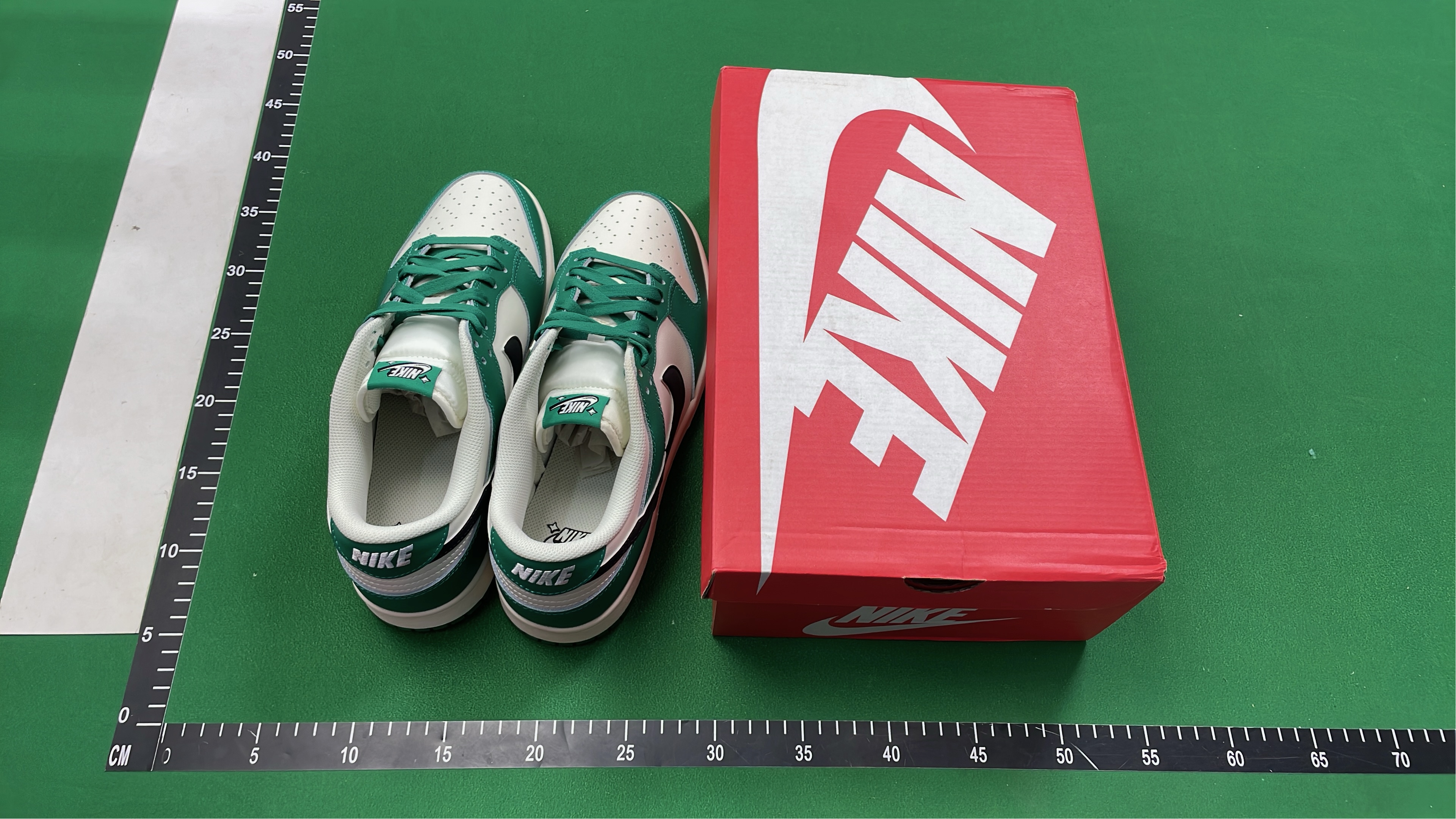 Nike Dunk Low Green White Black Sneakers