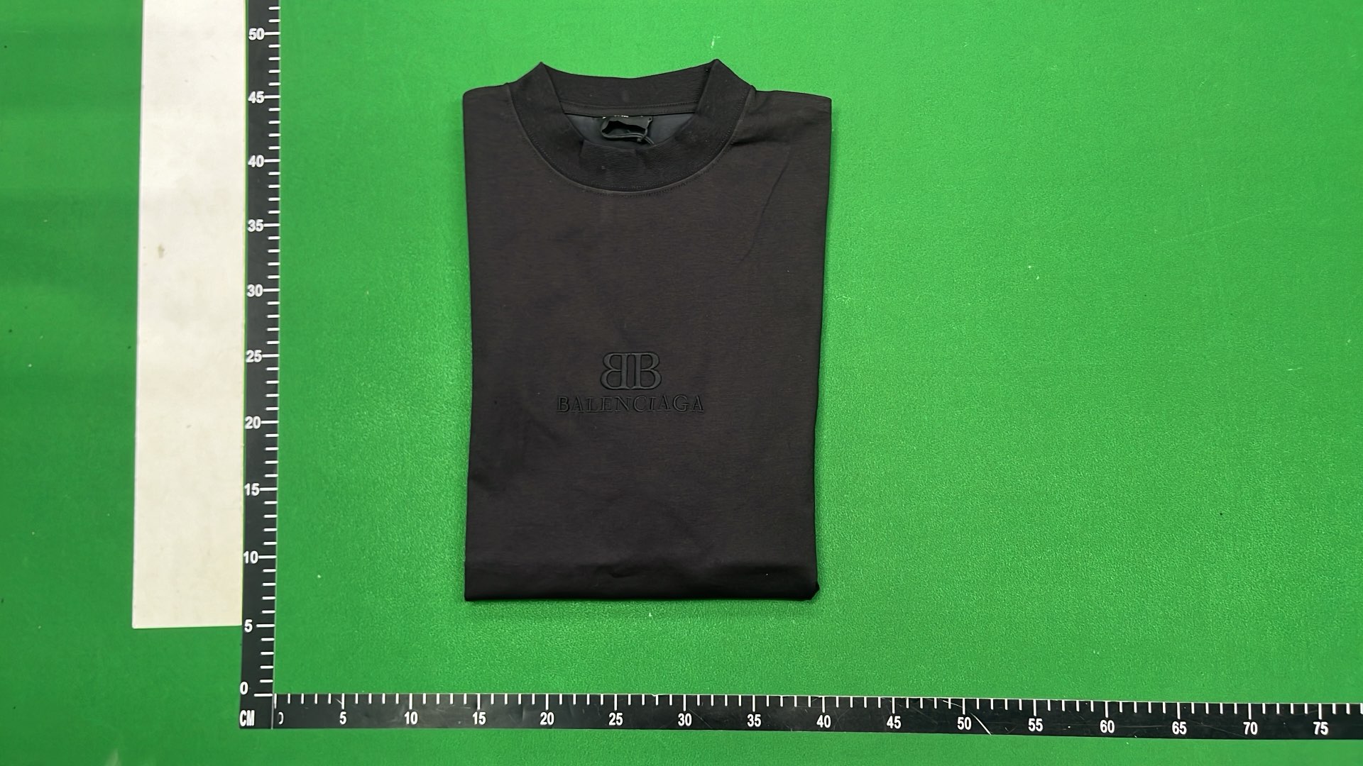 Dark Casual T-Shirt for Everyday Wear