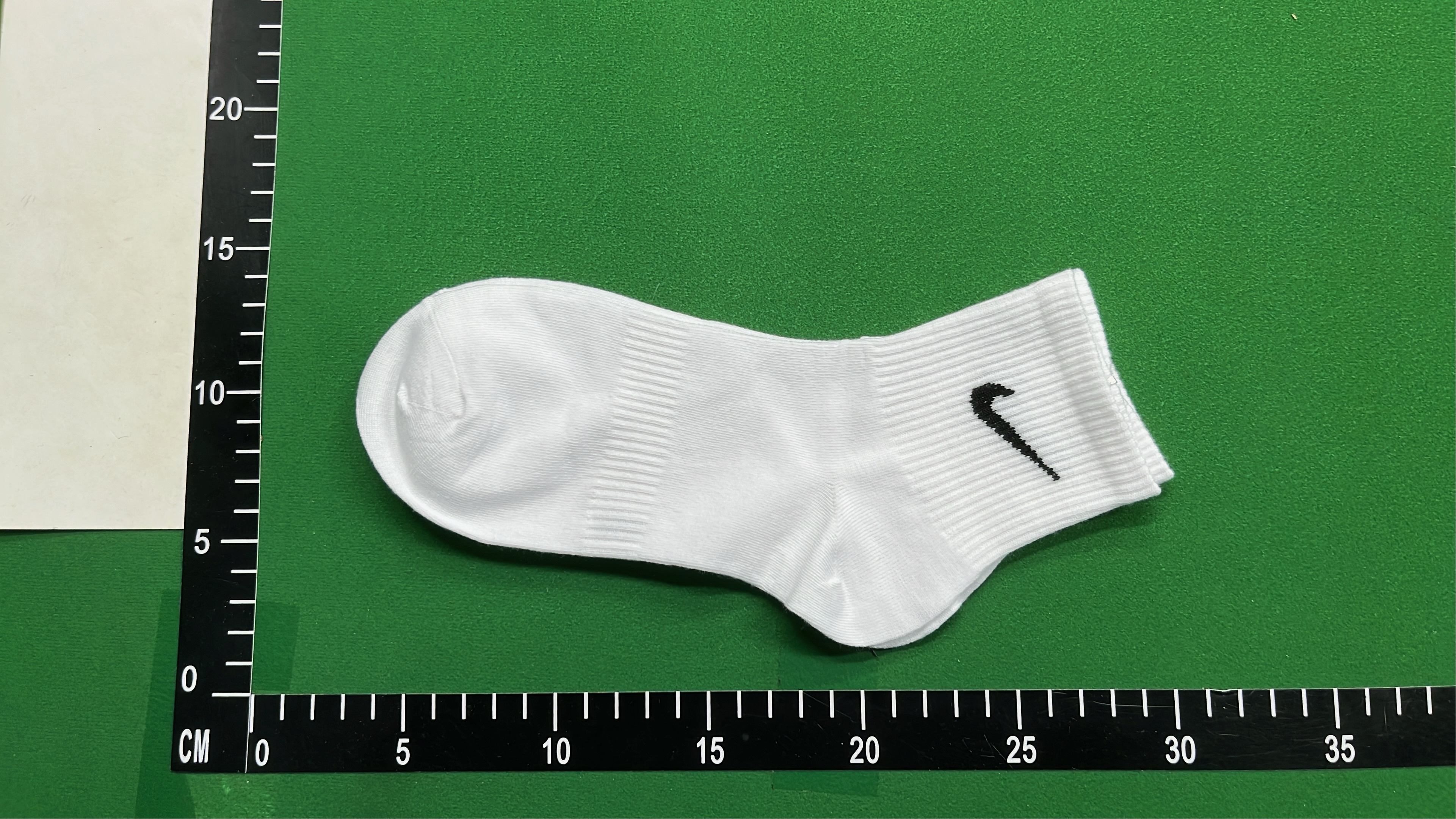 Nike White Ankle Socks 4-Pack - Comfortable and Durable