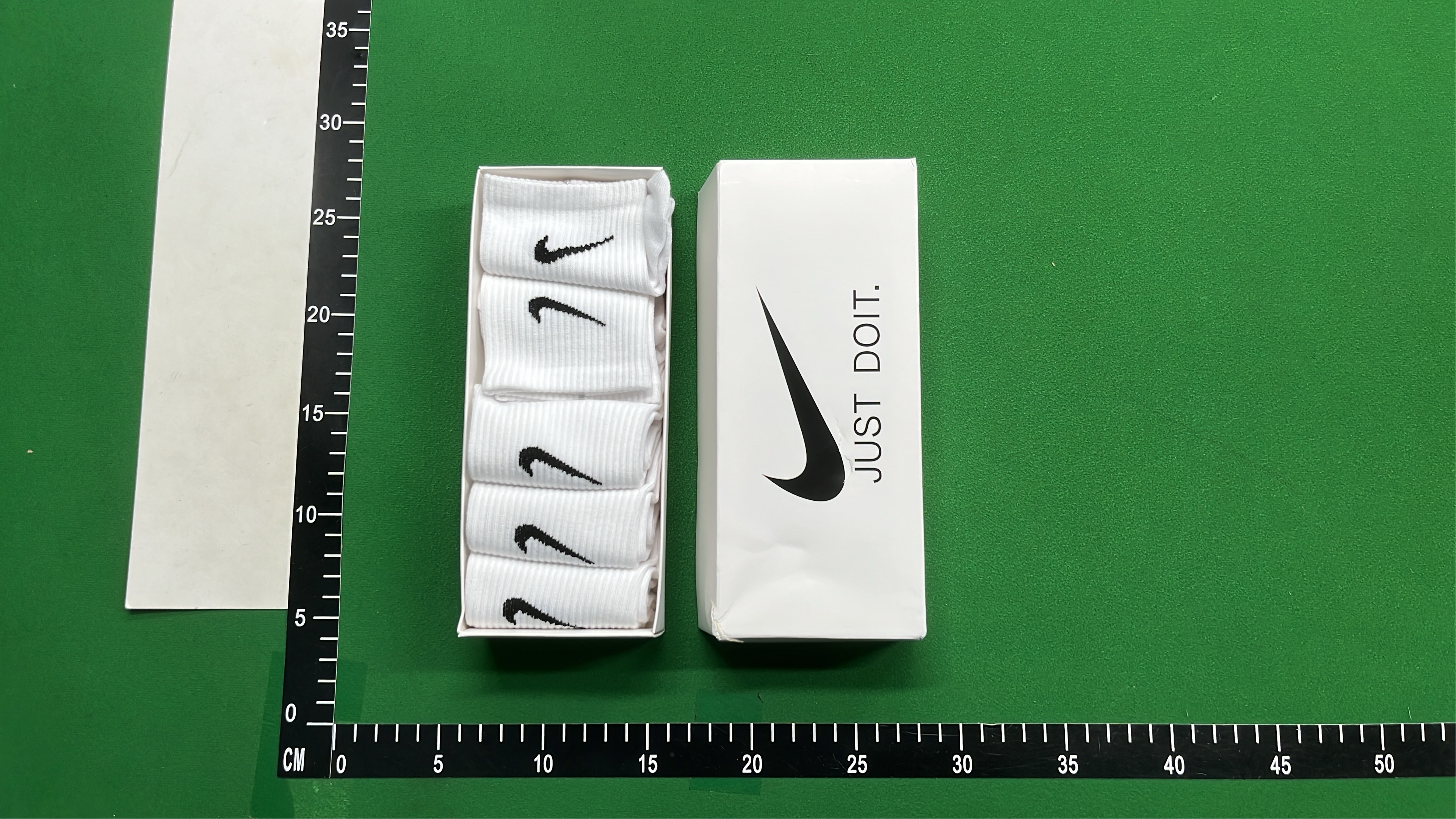Nike White Ankle Socks 4-Pack - Comfortable and Durable