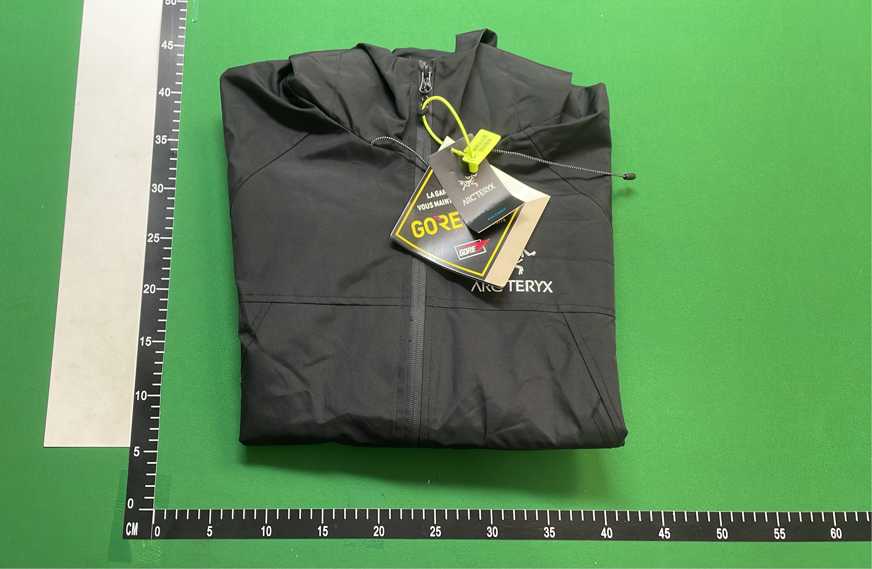 Arc'teryx Gore-Tex Waterproof Jacket for Men
